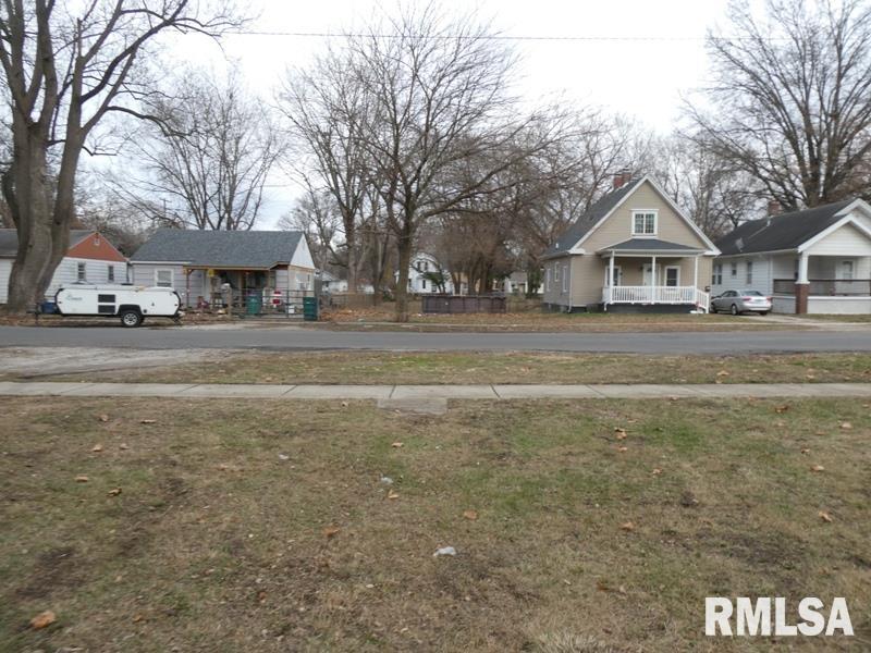 225 White City Boulevard, Springfield, Illinois image 9