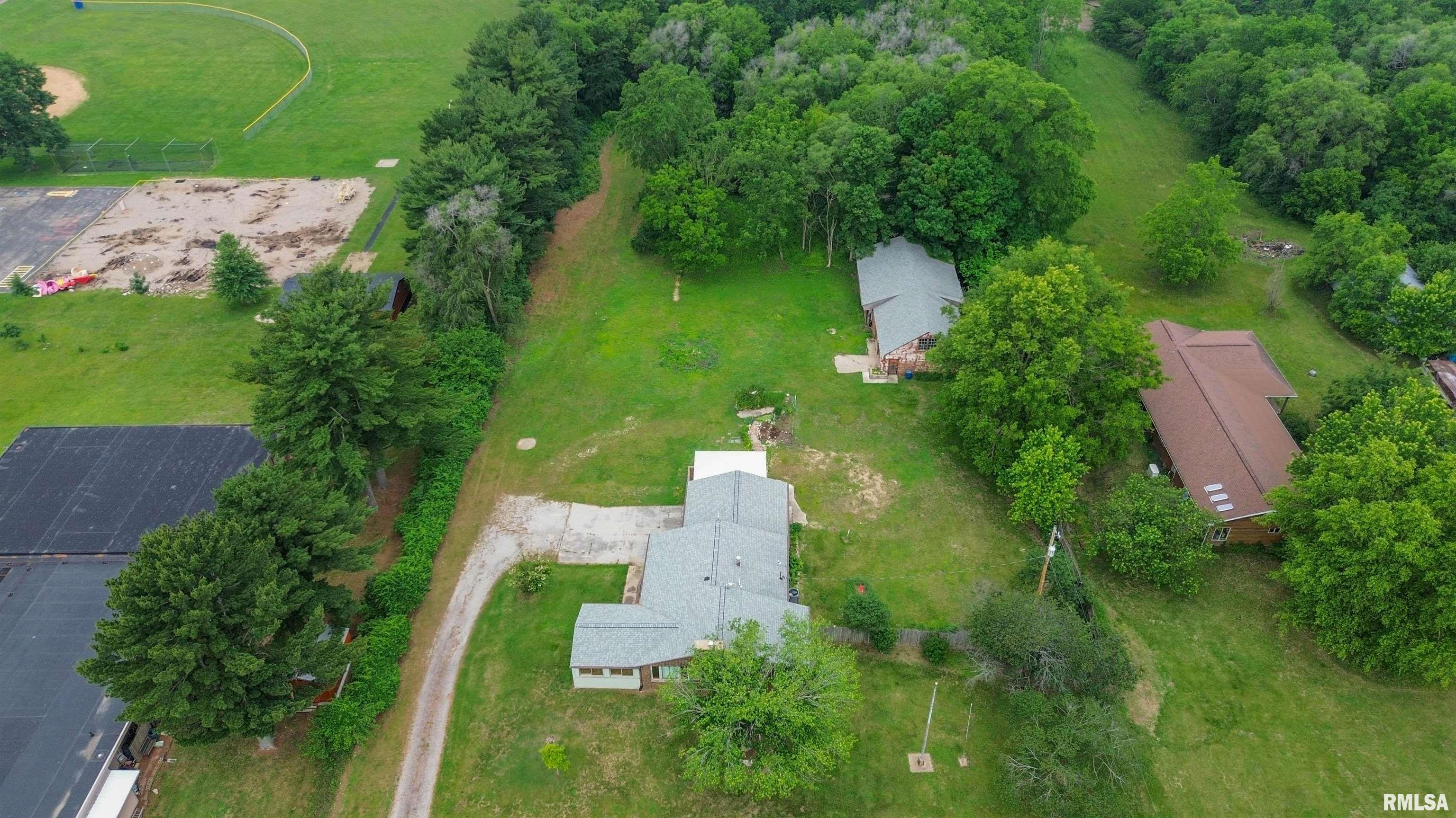 1425 Spring Bay Road, East Peoria, Illinois image 48