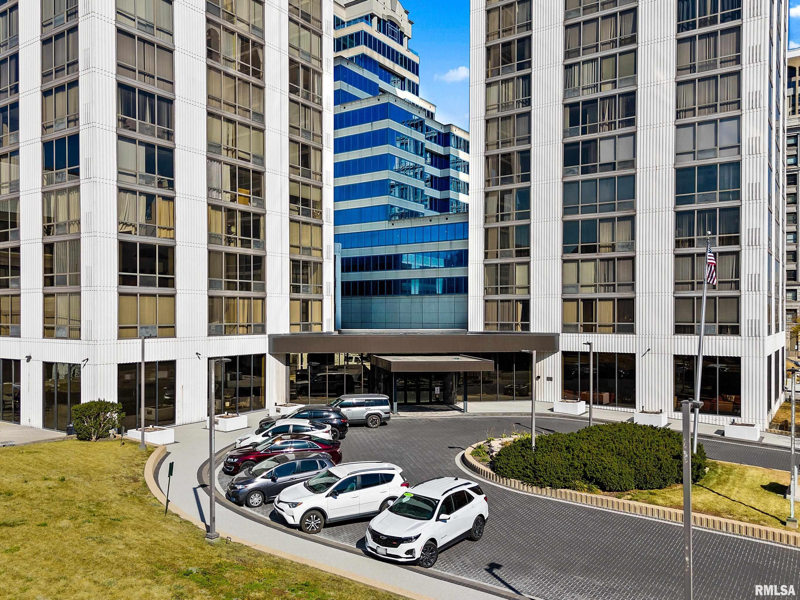 125 SW Jefferson Avenue #W5W, Peoria, Illinois image 2