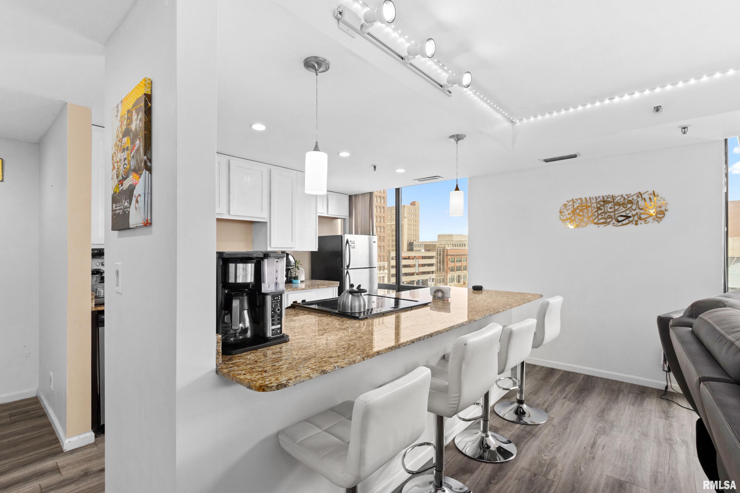 125 SW Jefferson Avenue #W5W, Peoria, Illinois image 15