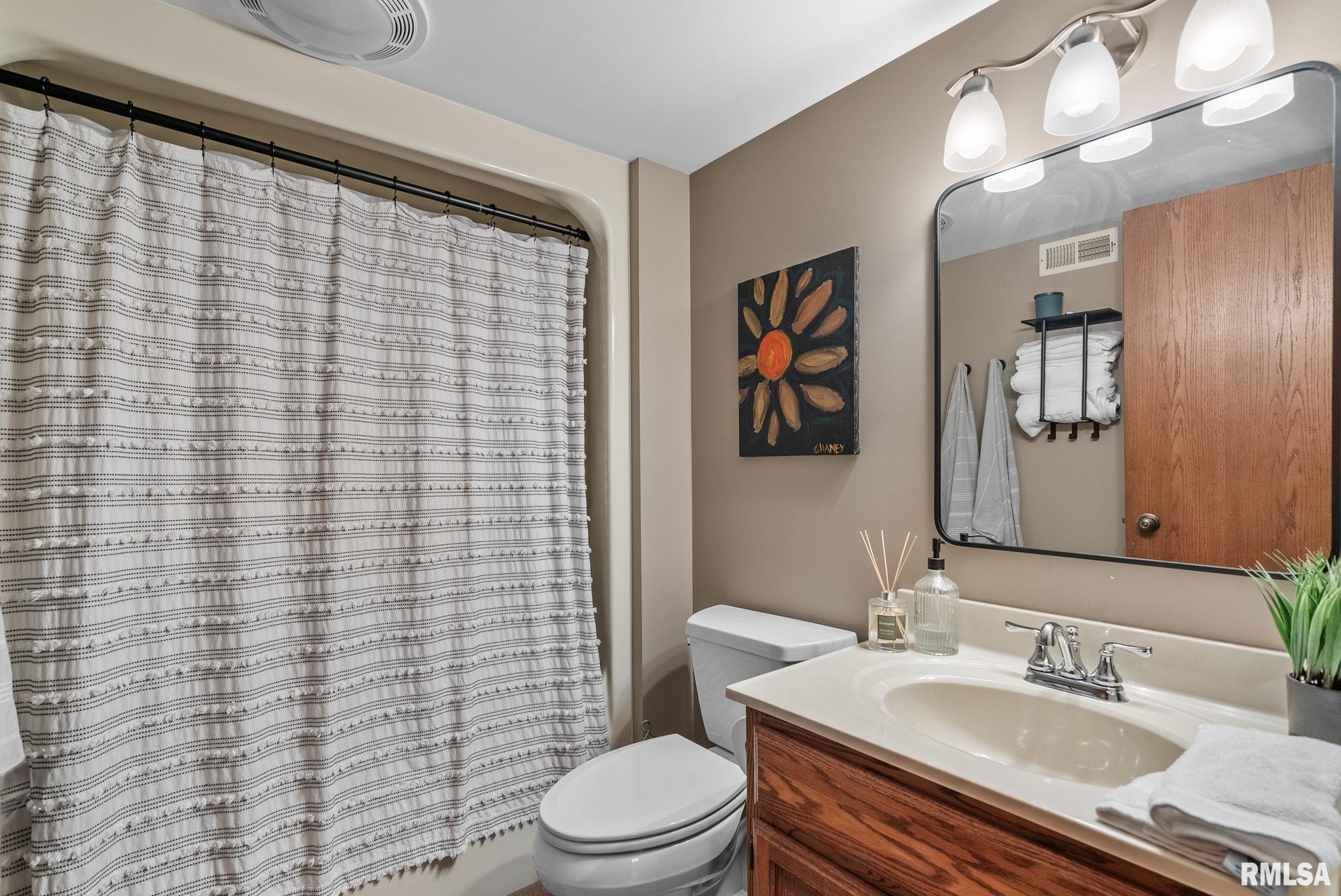 10 Timber Ridge Drive, Coal Valley, Illinois image 34