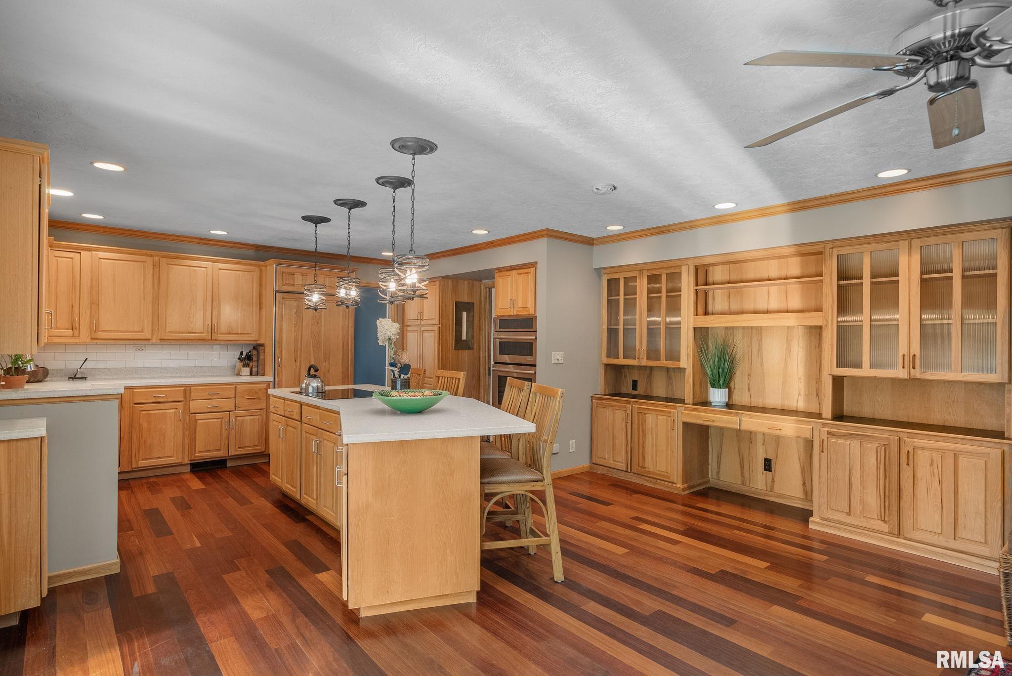 10 Timber Ridge Drive, Coal Valley, Illinois image 5