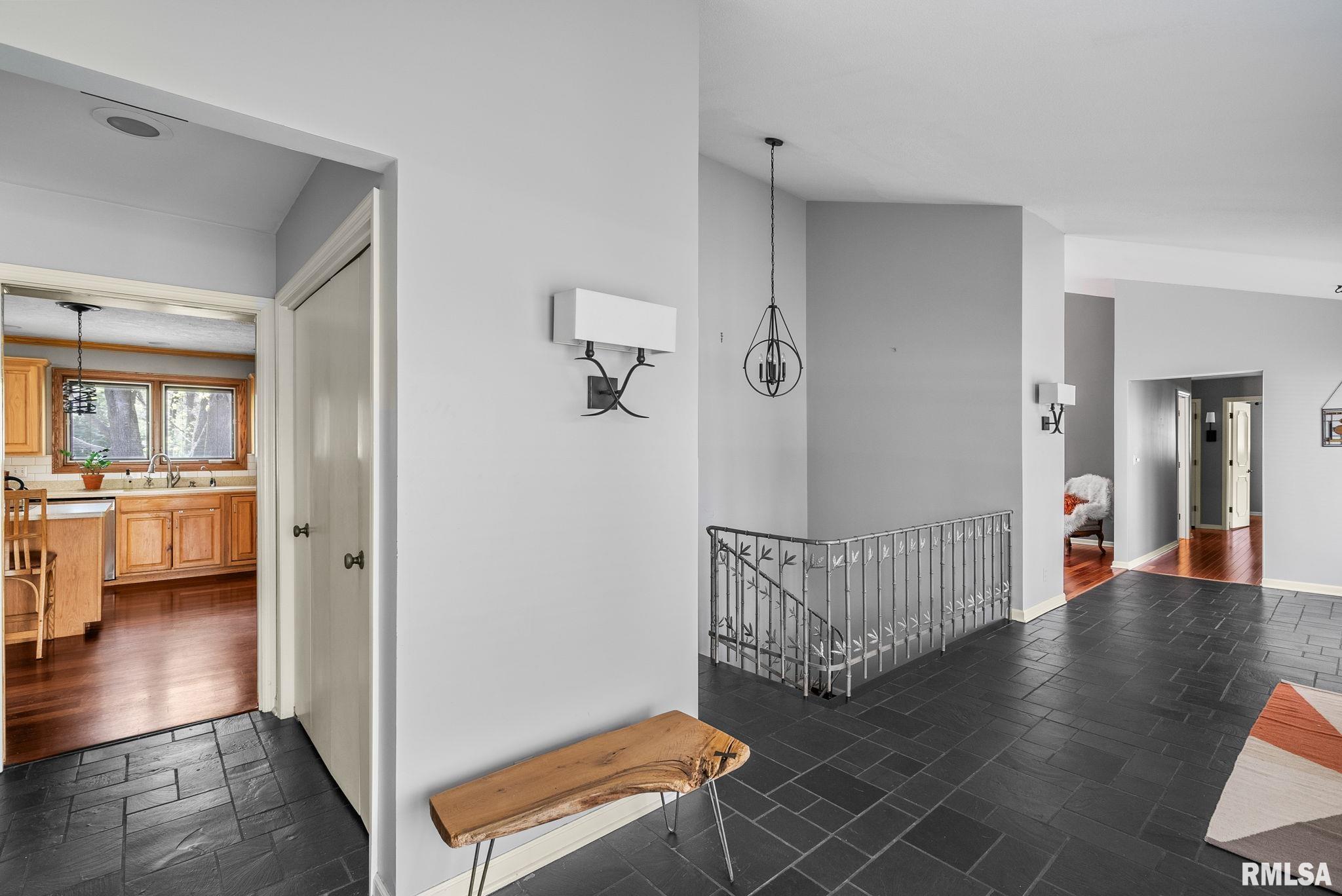10 Timber Ridge Drive, Coal Valley, Illinois image 19