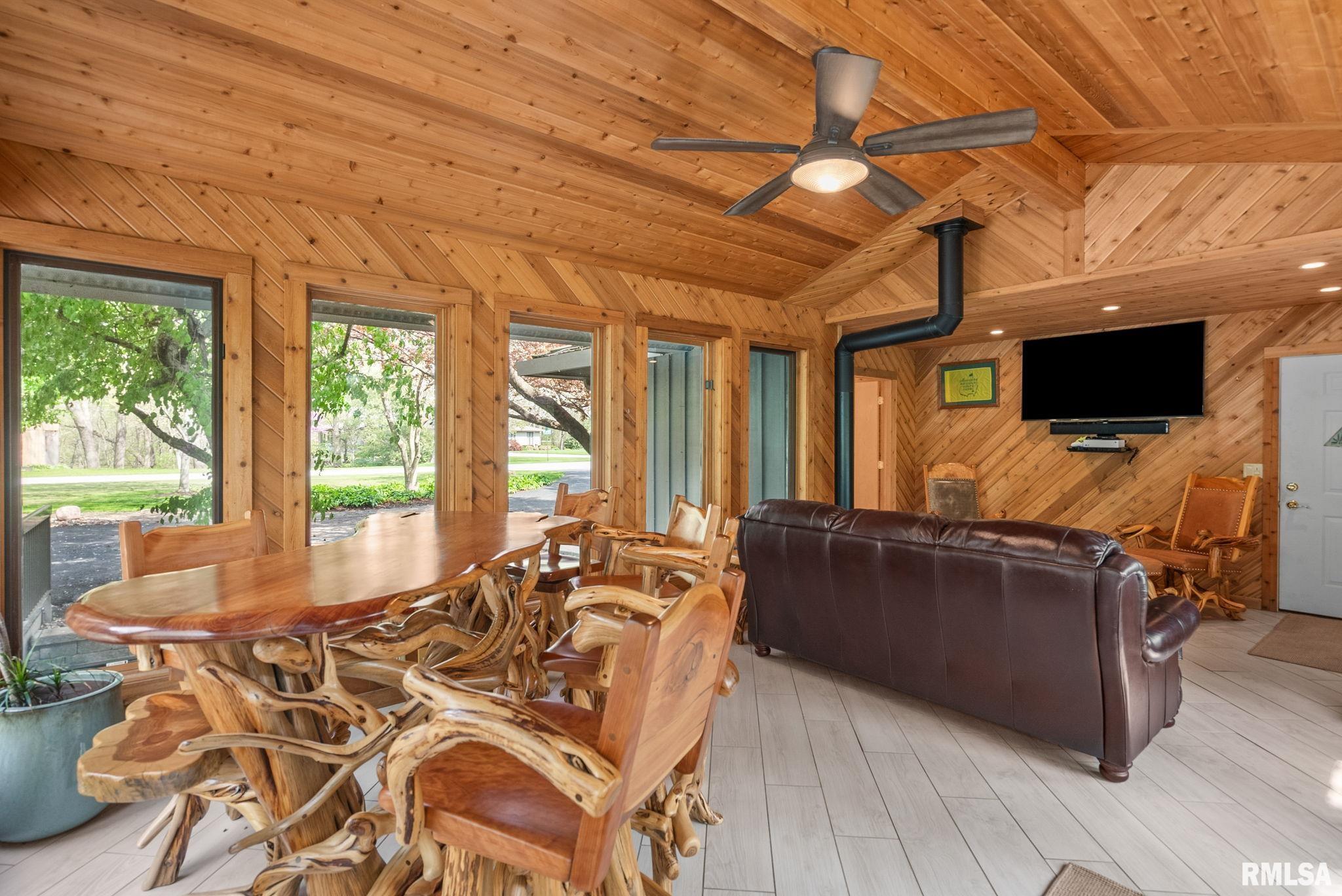 10 Timber Ridge Drive, Coal Valley, Illinois image 40