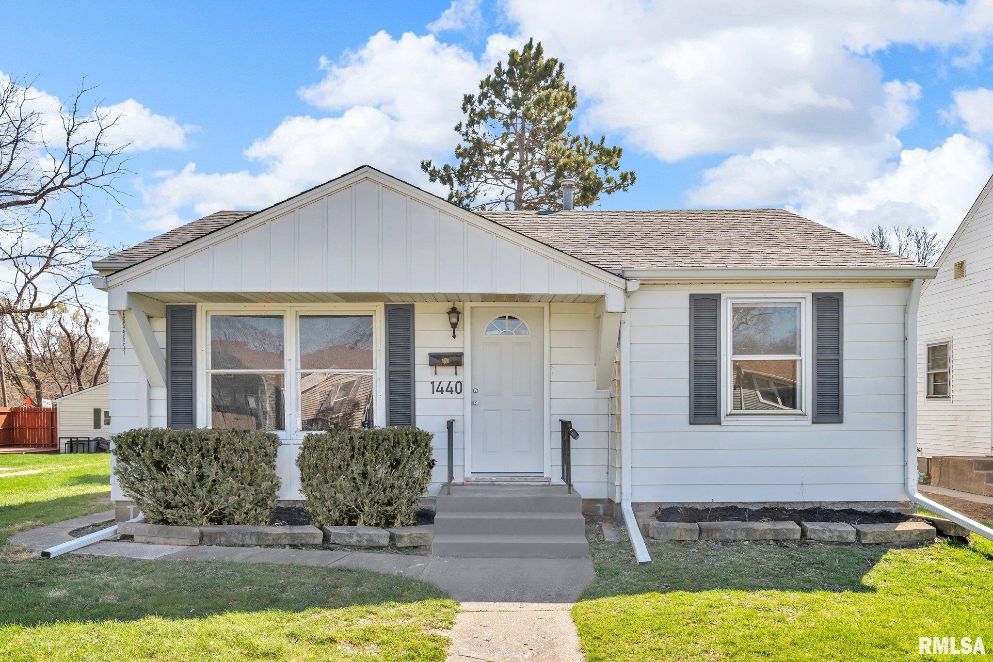 1440 33rd Street, Moline, Illinois image 1