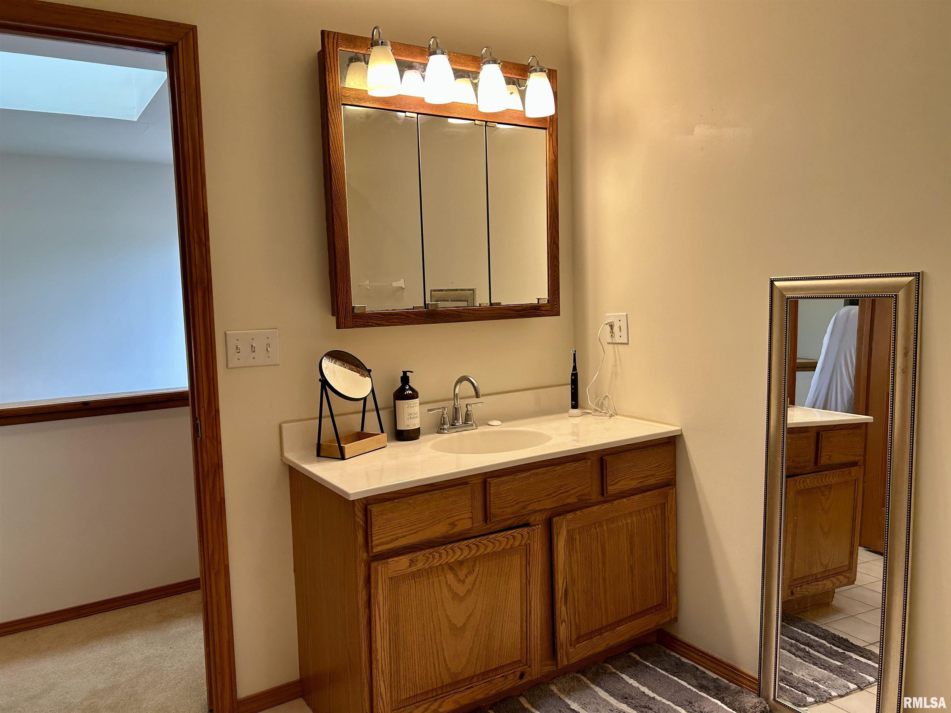 108 N Gordon Lane, Carbondale, Illinois image 16