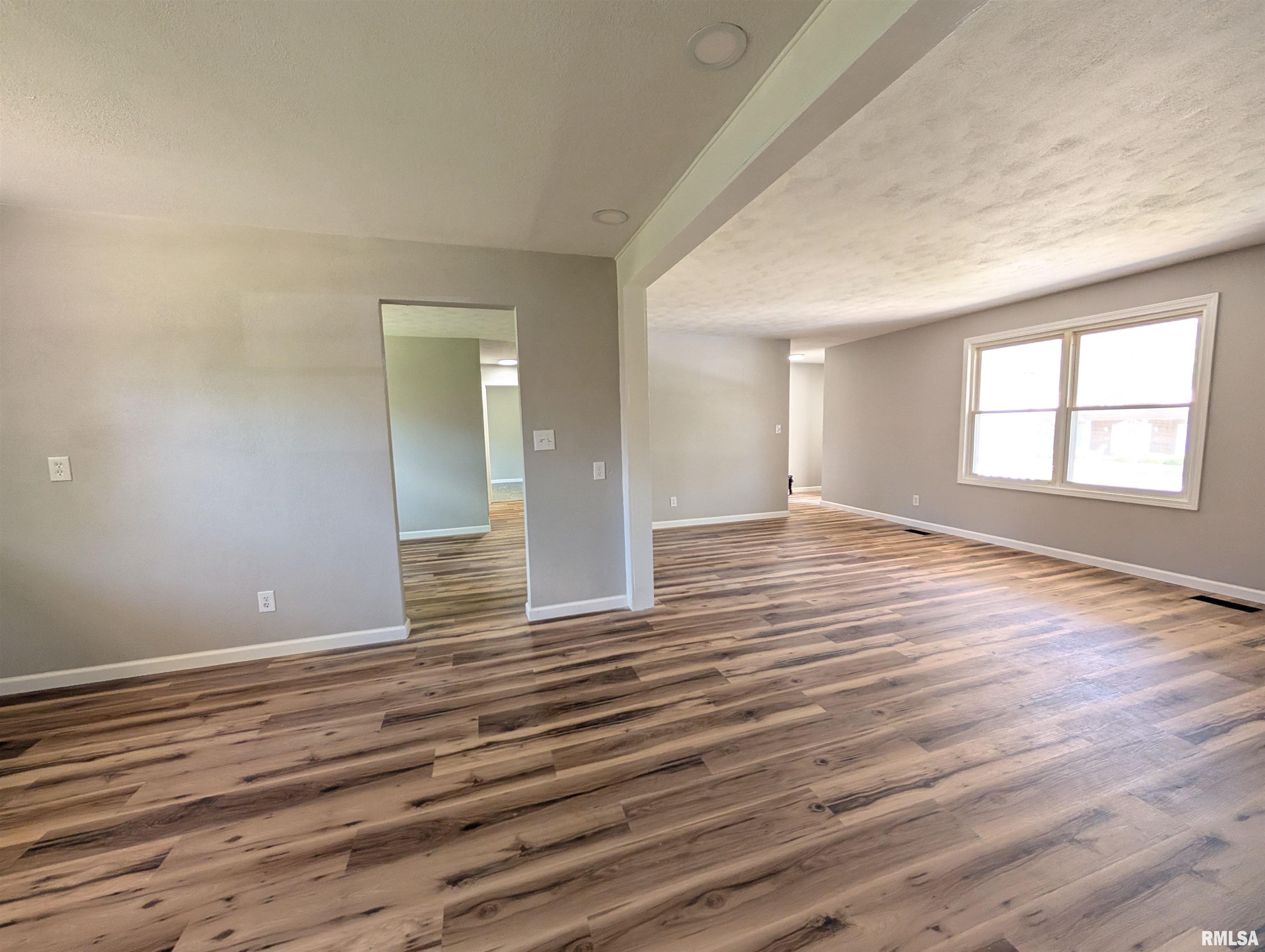6403 N Talisman Terrace, Peoria, Illinois image 8