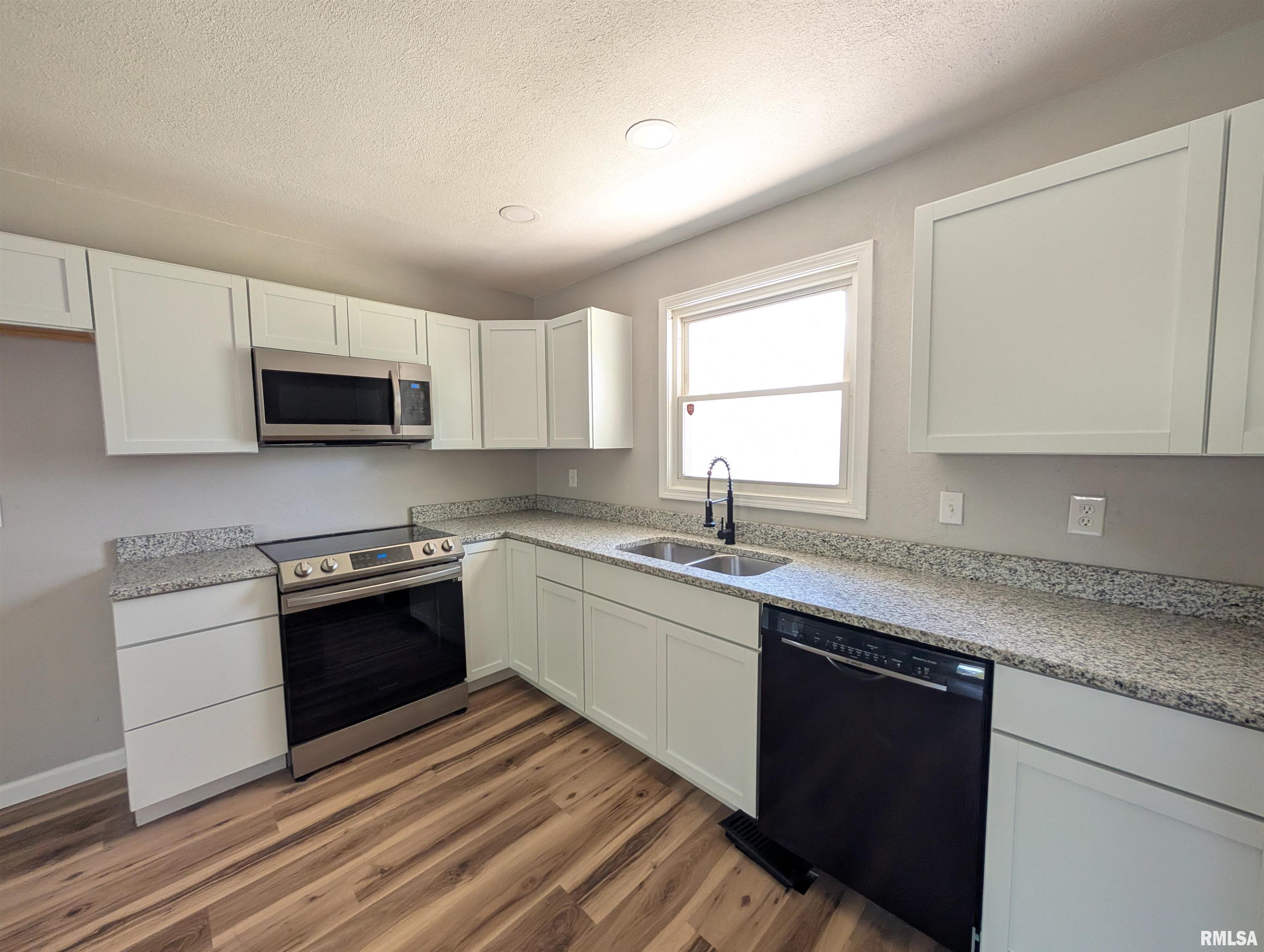 6403 N Talisman Terrace, Peoria, Illinois image 15