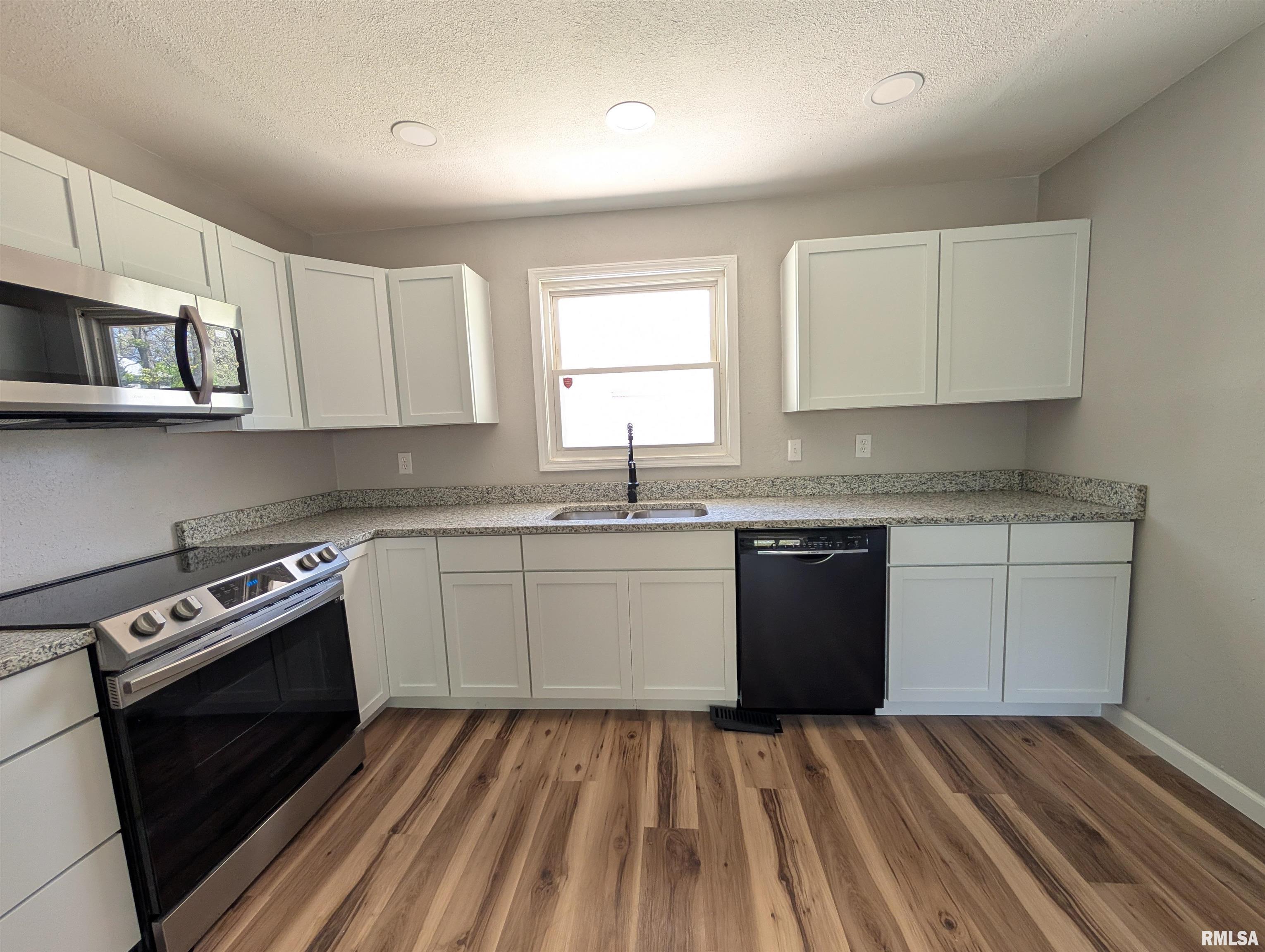6403 N Talisman Terrace, Peoria, Illinois image 14