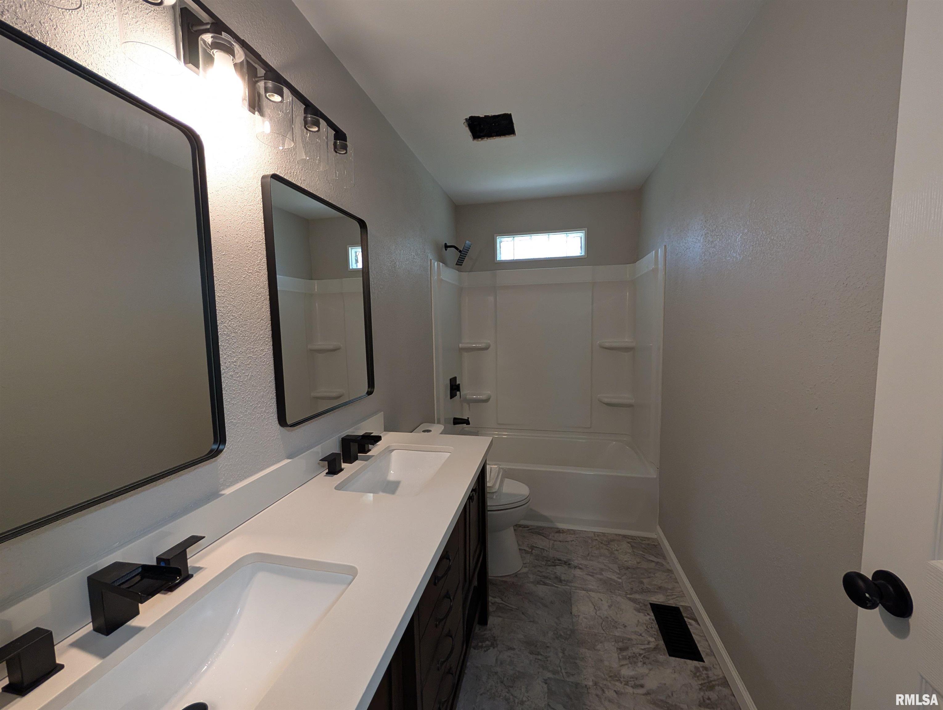 6403 N Talisman Terrace, Peoria, Illinois image 12