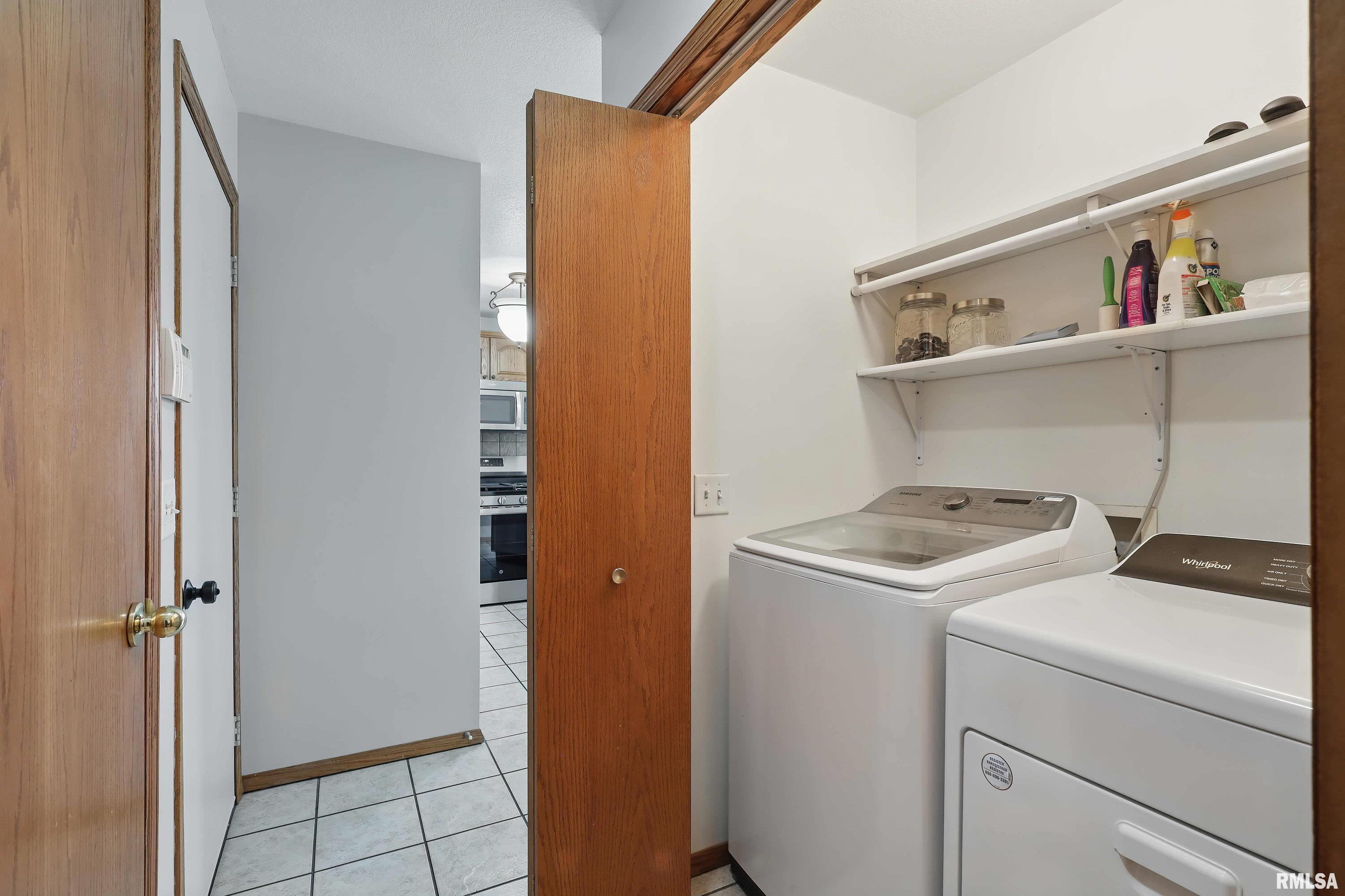 6350 High Point Court, Davenport, Iowa image 13