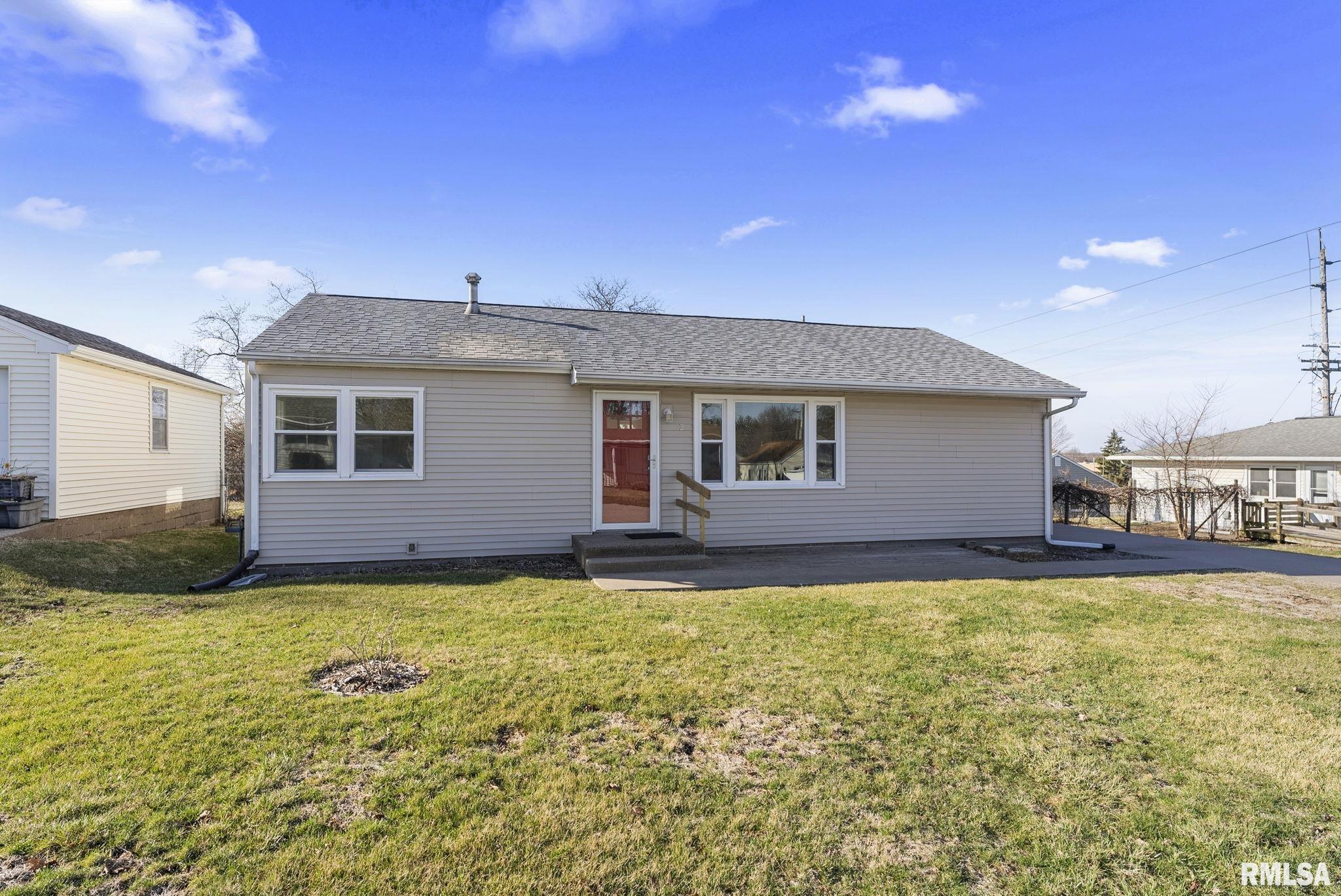 2 Jacqueline Drive, Muscatine, Iowa image 2