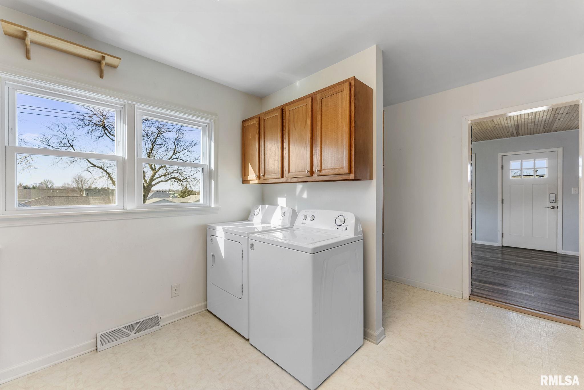 2 Jacqueline Drive, Muscatine, Iowa image 15