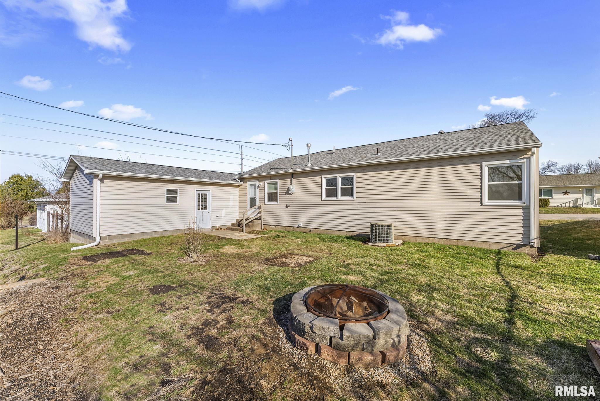 2 Jacqueline Drive, Muscatine, Iowa image 16