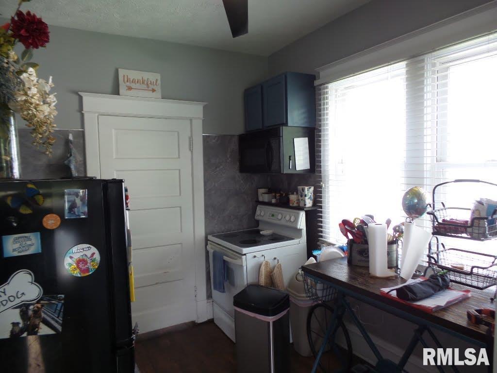 706 Mason Street, Bloomington, Illinois image 27