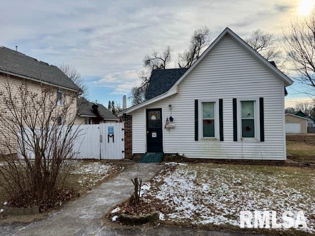 747 12th Avenue South, Clinton, Iowa image 1