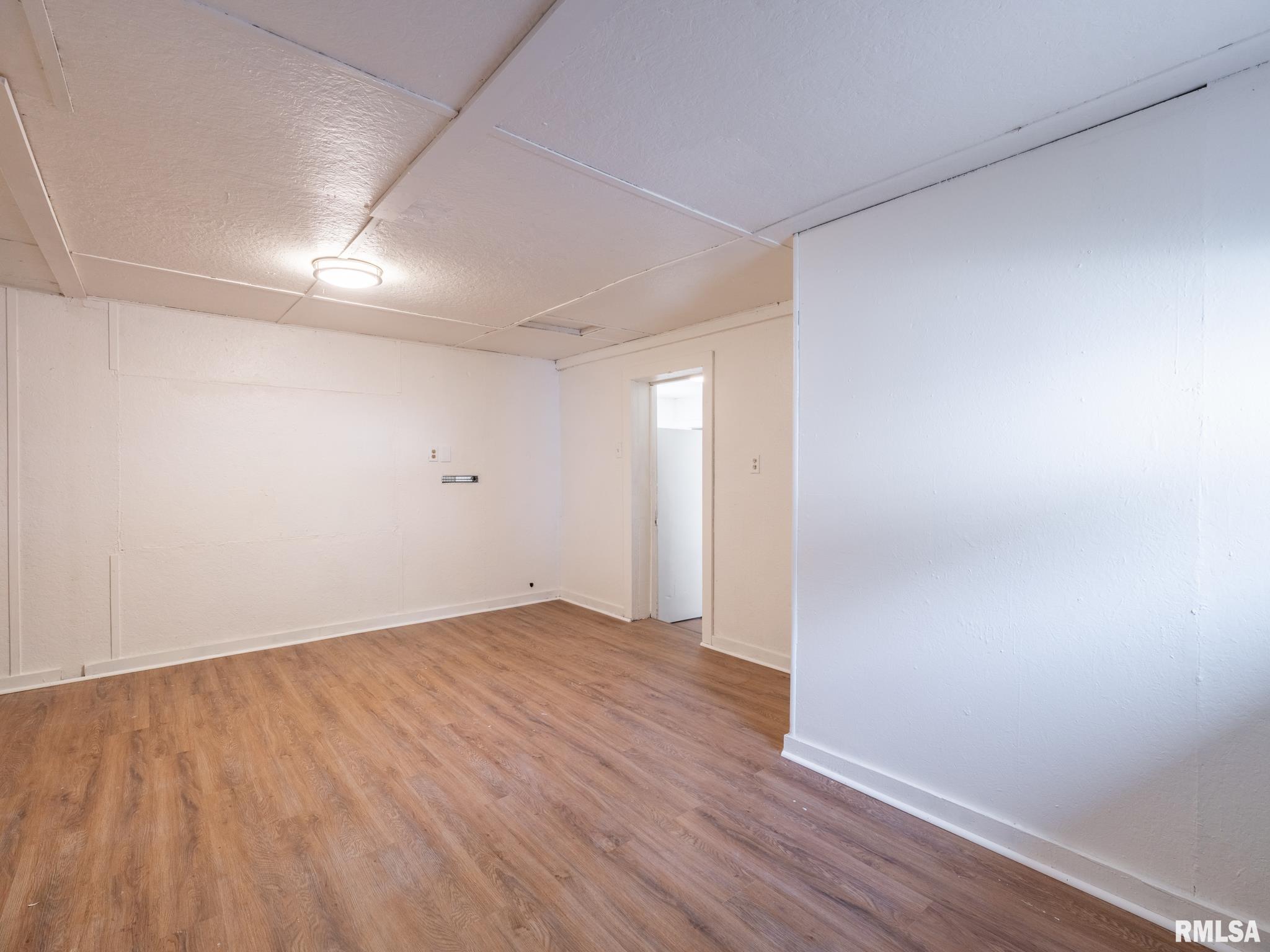 5720 W Farmington Road, Peoria, Illinois image 33