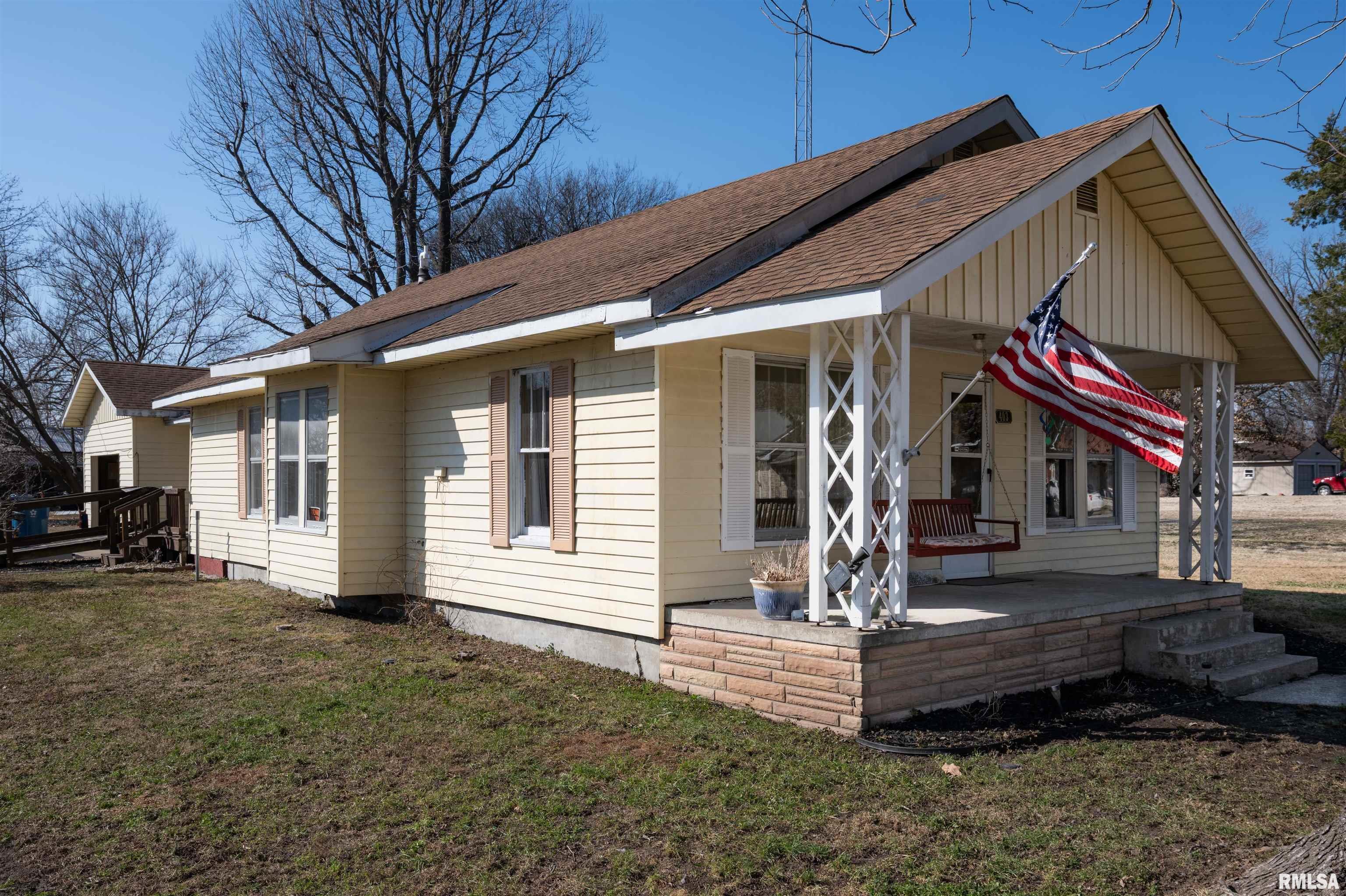403 N Seba Street, Hurst, Illinois image 22
