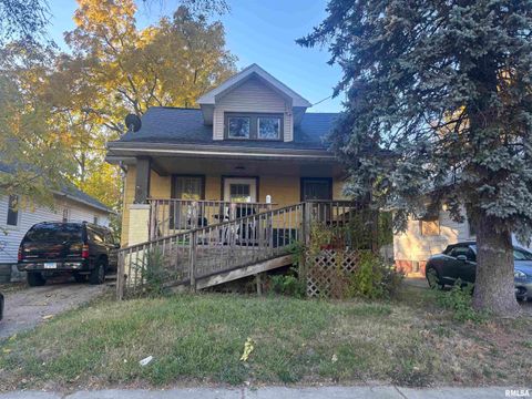 Homes For Sale - 2211 N Ellis Street<br/> Peoria County, Peoria, IL 61604