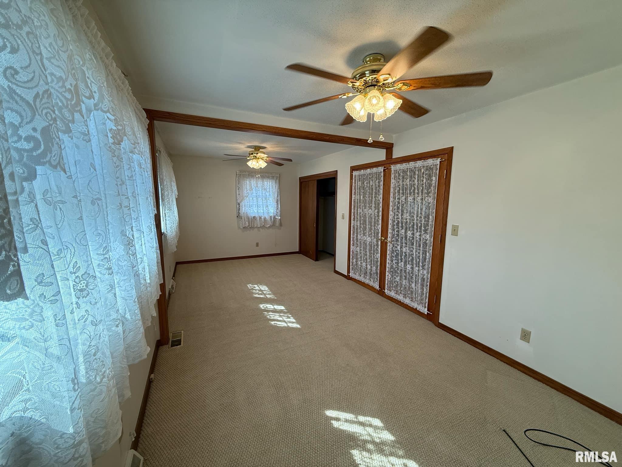 7910 9th Street West, Rock Island, Illinois image 18