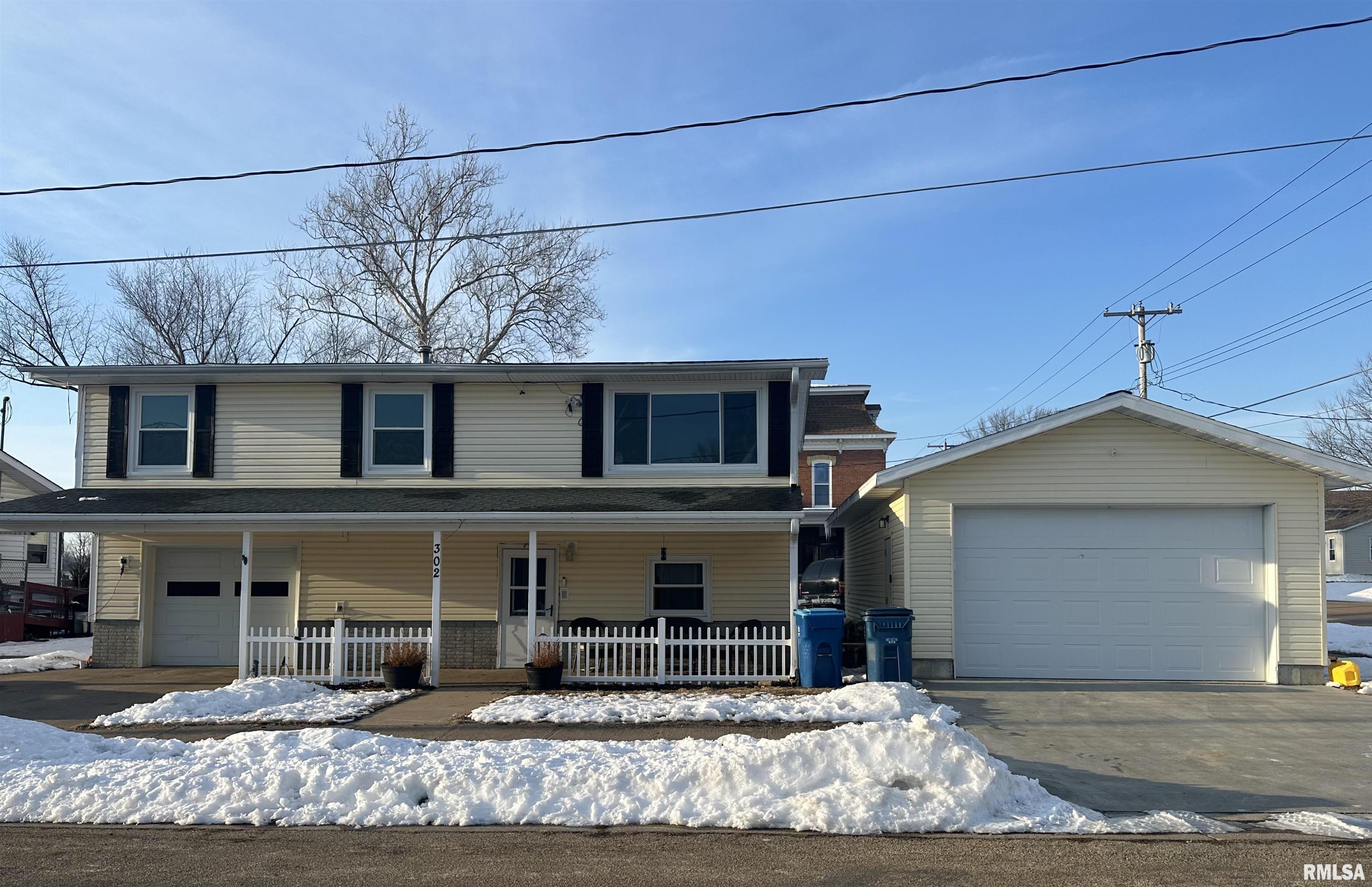 302 Bank Street, Sabula, Iowa image 1