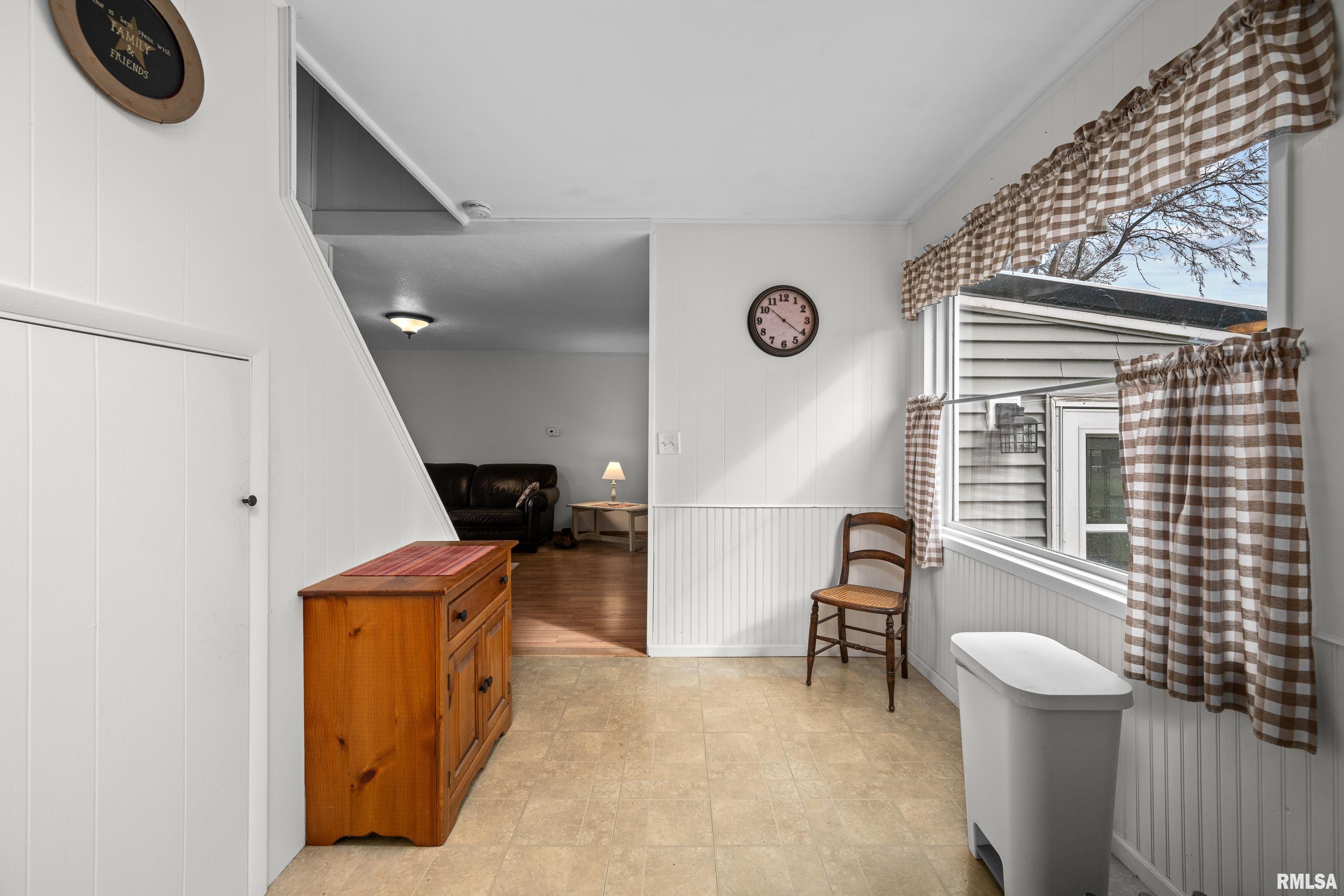 101 NE Eight Avenue, Galva, Illinois image 11