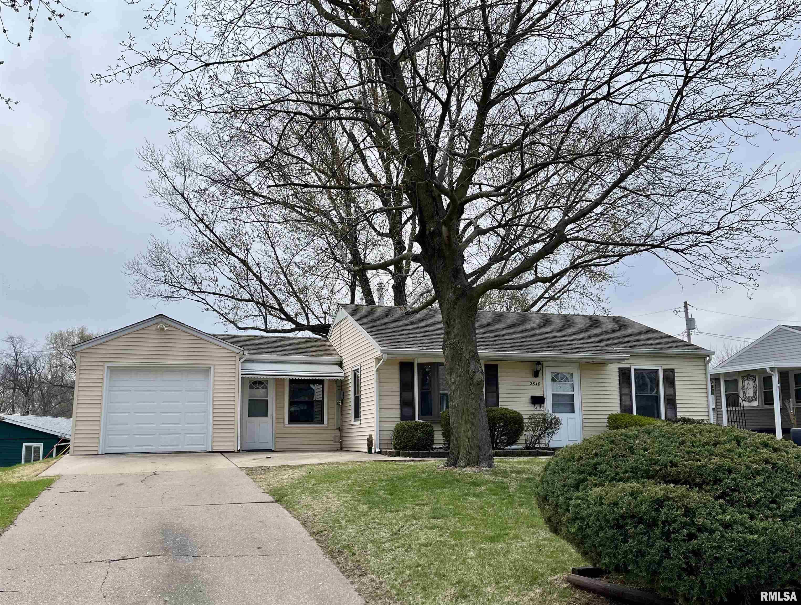 2848 39th Avenue, Rock Island, Illinois image 1
