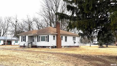 Homes For Sale - 330 E Vine Street<br/> Piper City, IL 60959