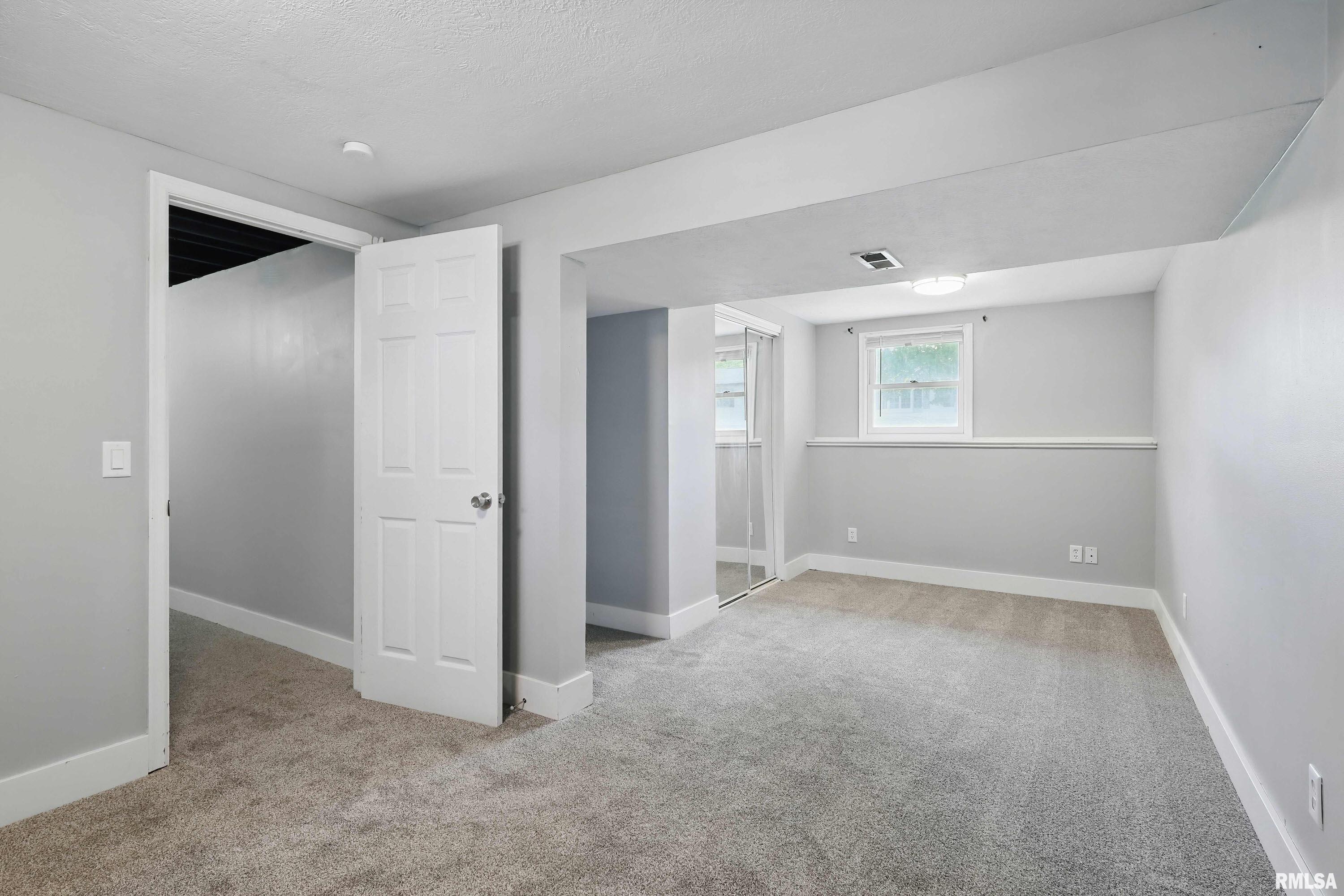 1413 N Pioneer Street, Davenport, Iowa image 17