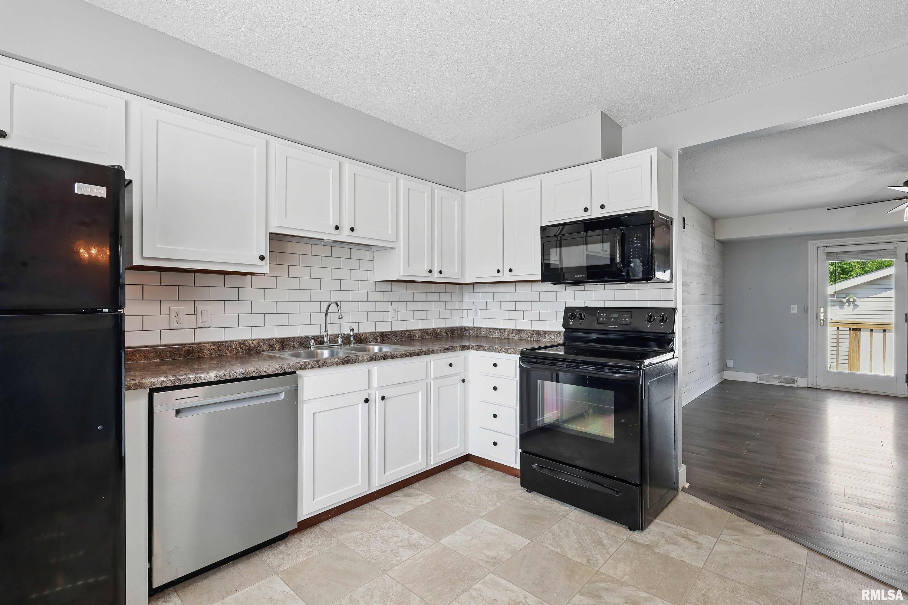 1413 N Pioneer Street, Davenport, Iowa image 6