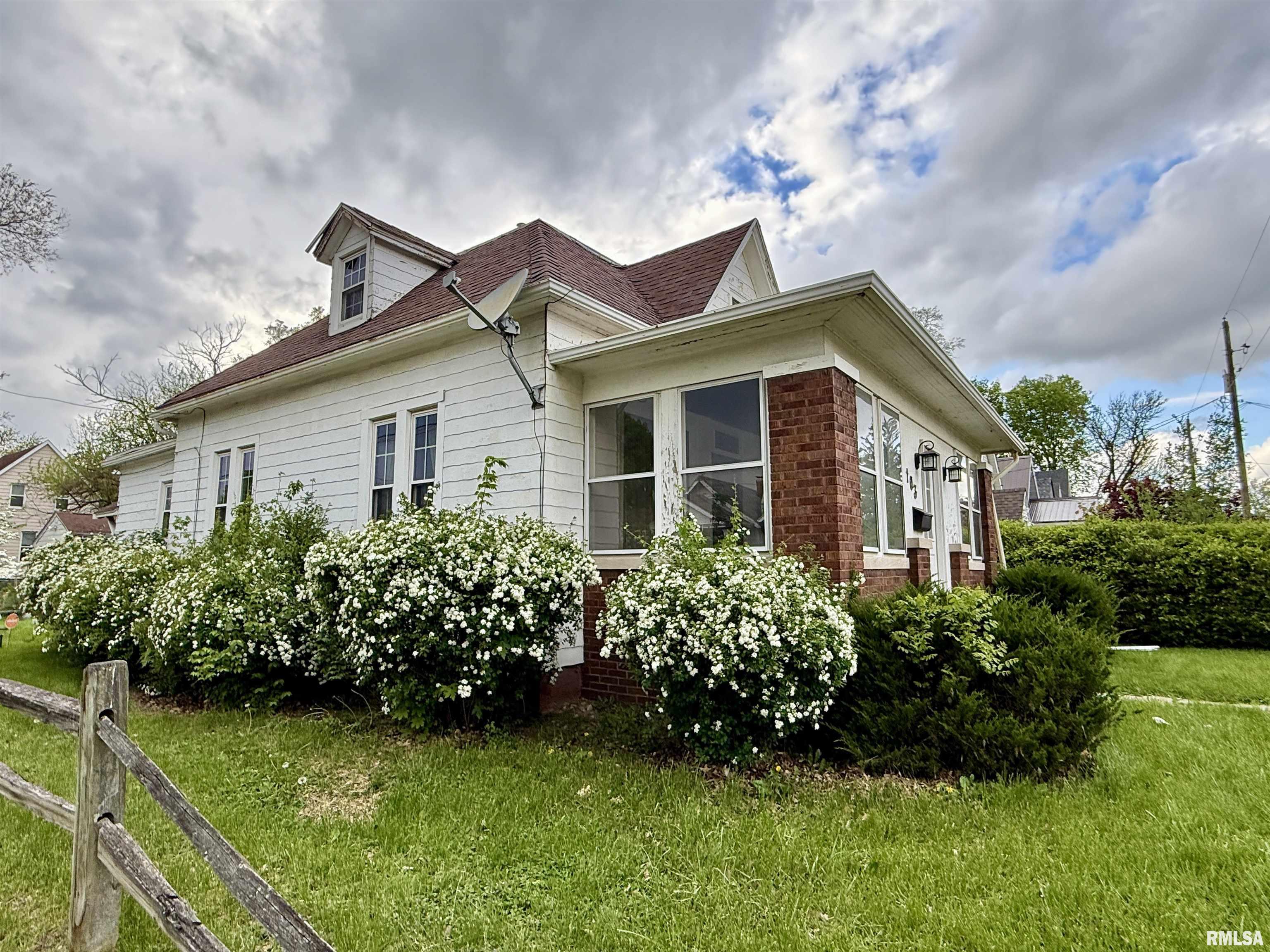 103 N Cedar Avenue, West Peoria, Illinois image 22