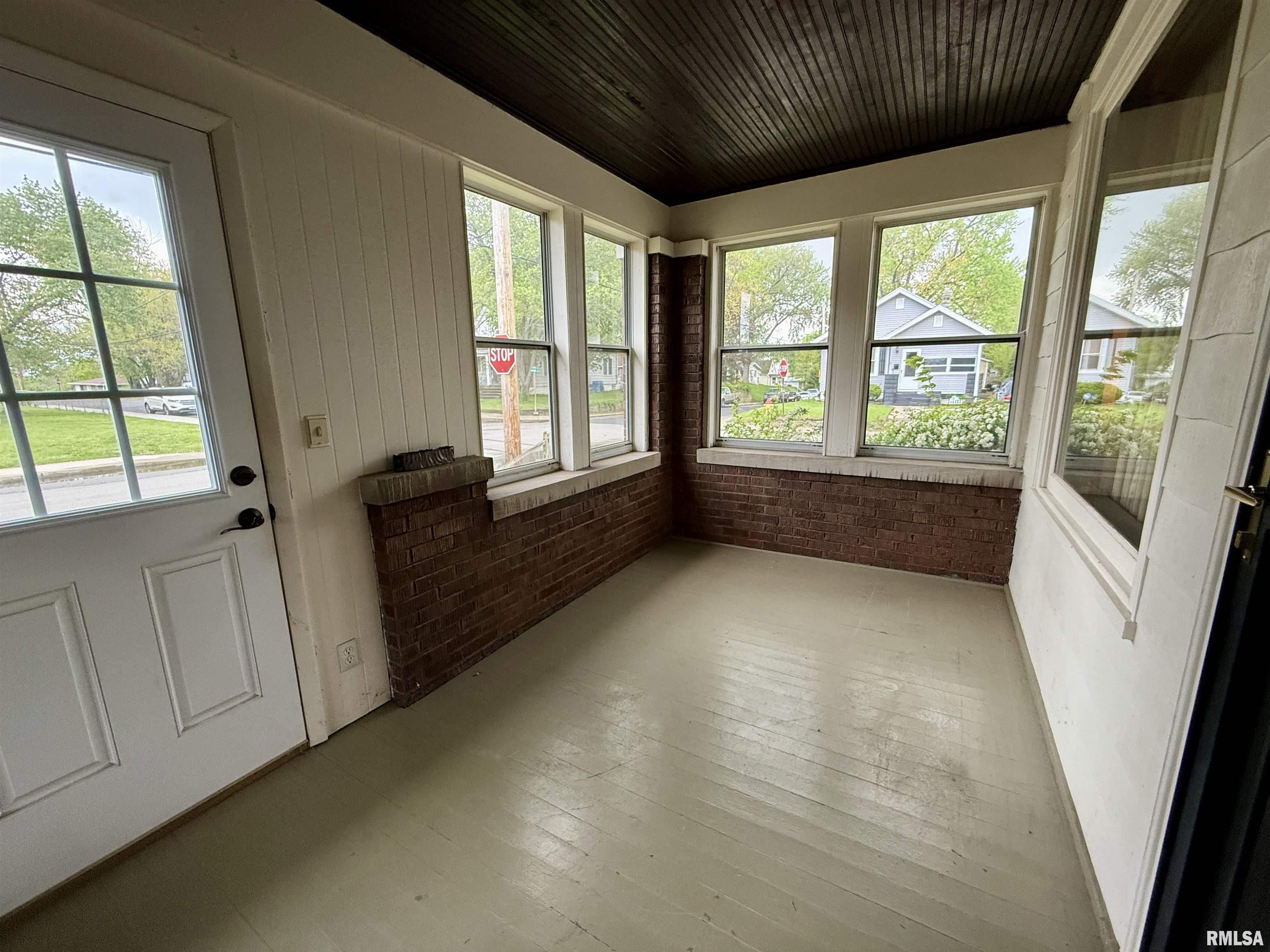 103 N Cedar Avenue, West Peoria, Illinois image 3