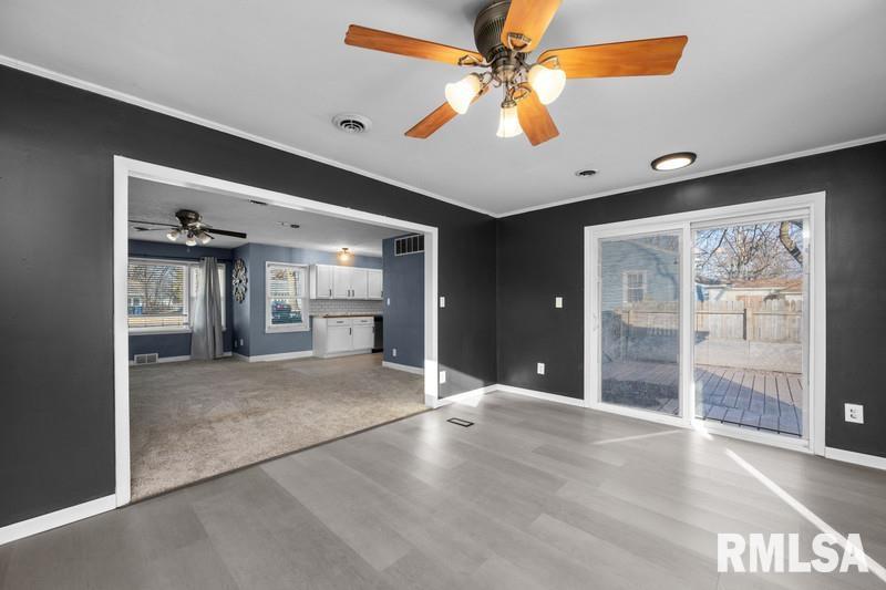 2838 38th Avenue, Rock Island, Illinois image 15