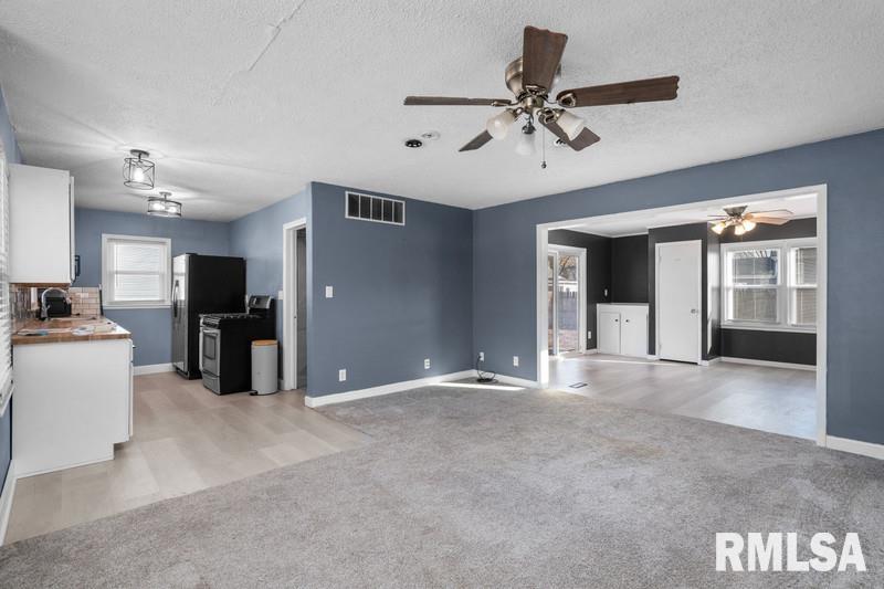2838 38th Avenue, Rock Island, Illinois image 8