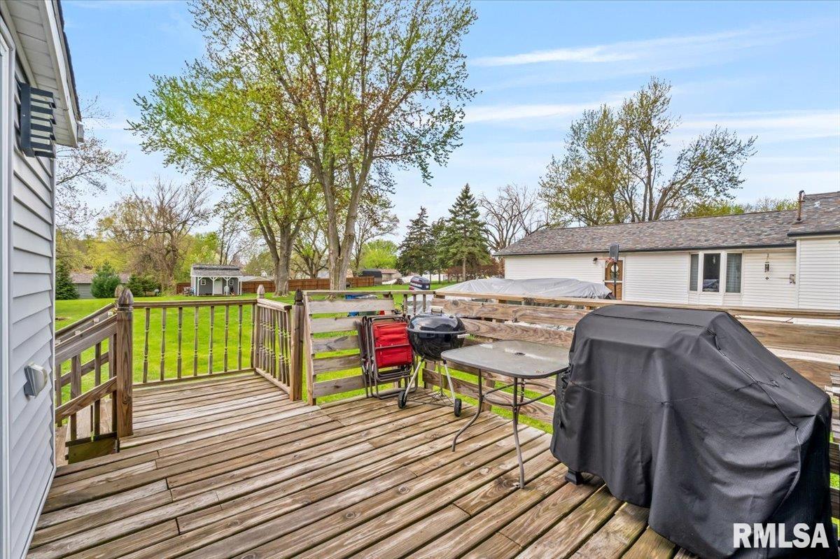 1823 W 48th Street, Davenport, Iowa image 5