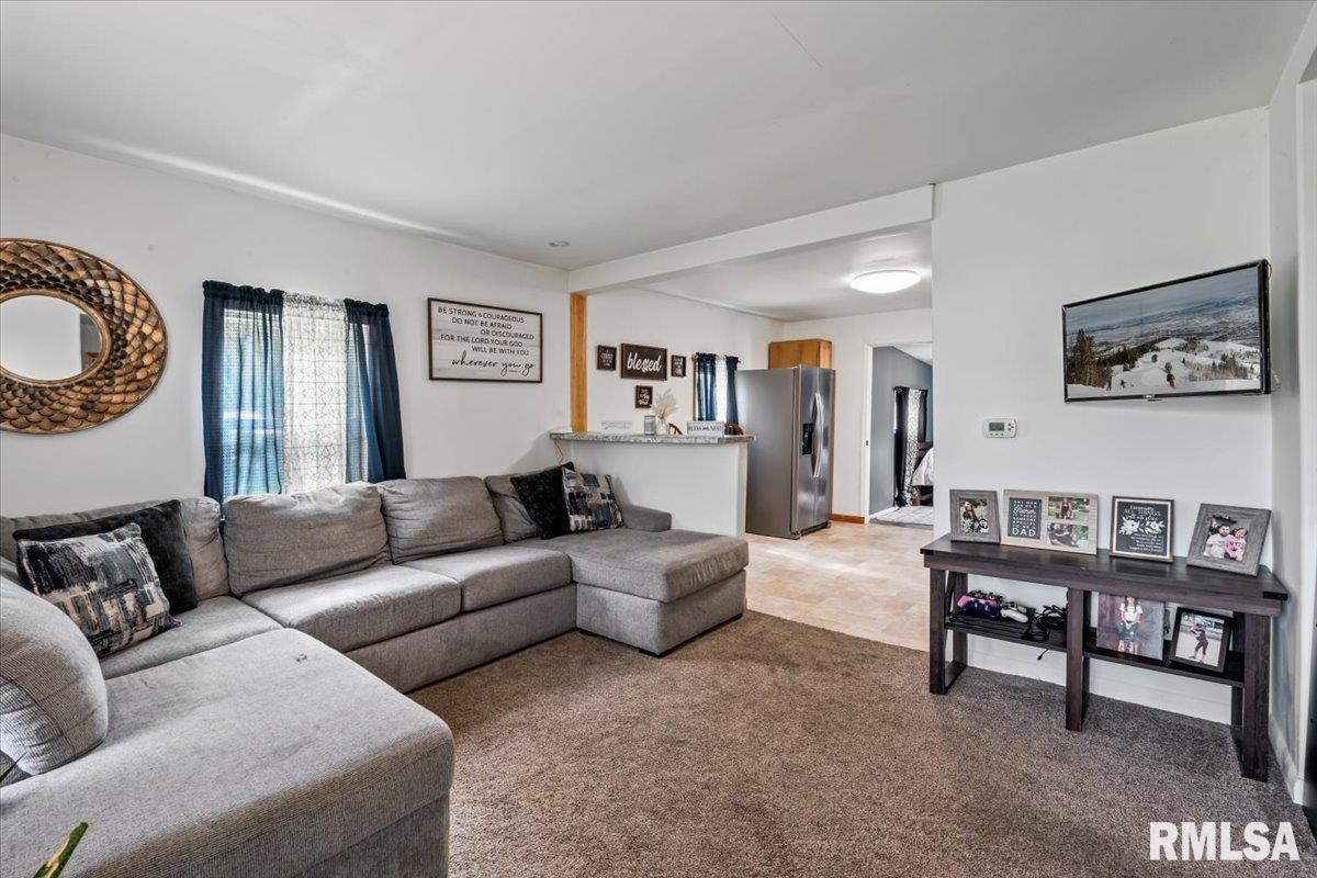 1823 W 48th Street, Davenport, Iowa image 11
