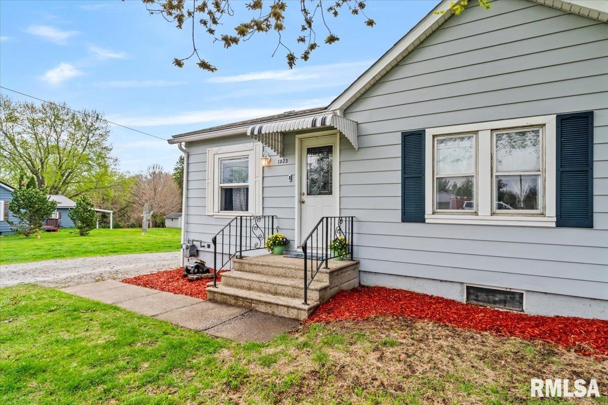 1823 W 48th Street, Davenport, Iowa image 9