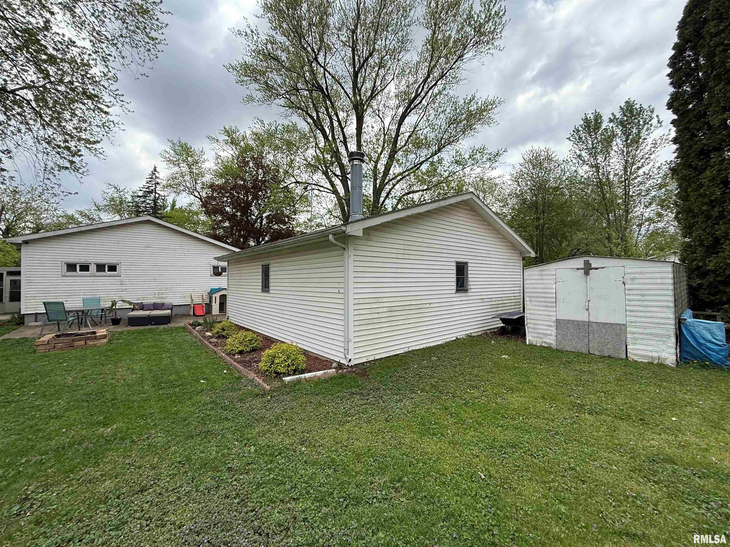 1320 E Wheeler Street, Macomb, Illinois image 21