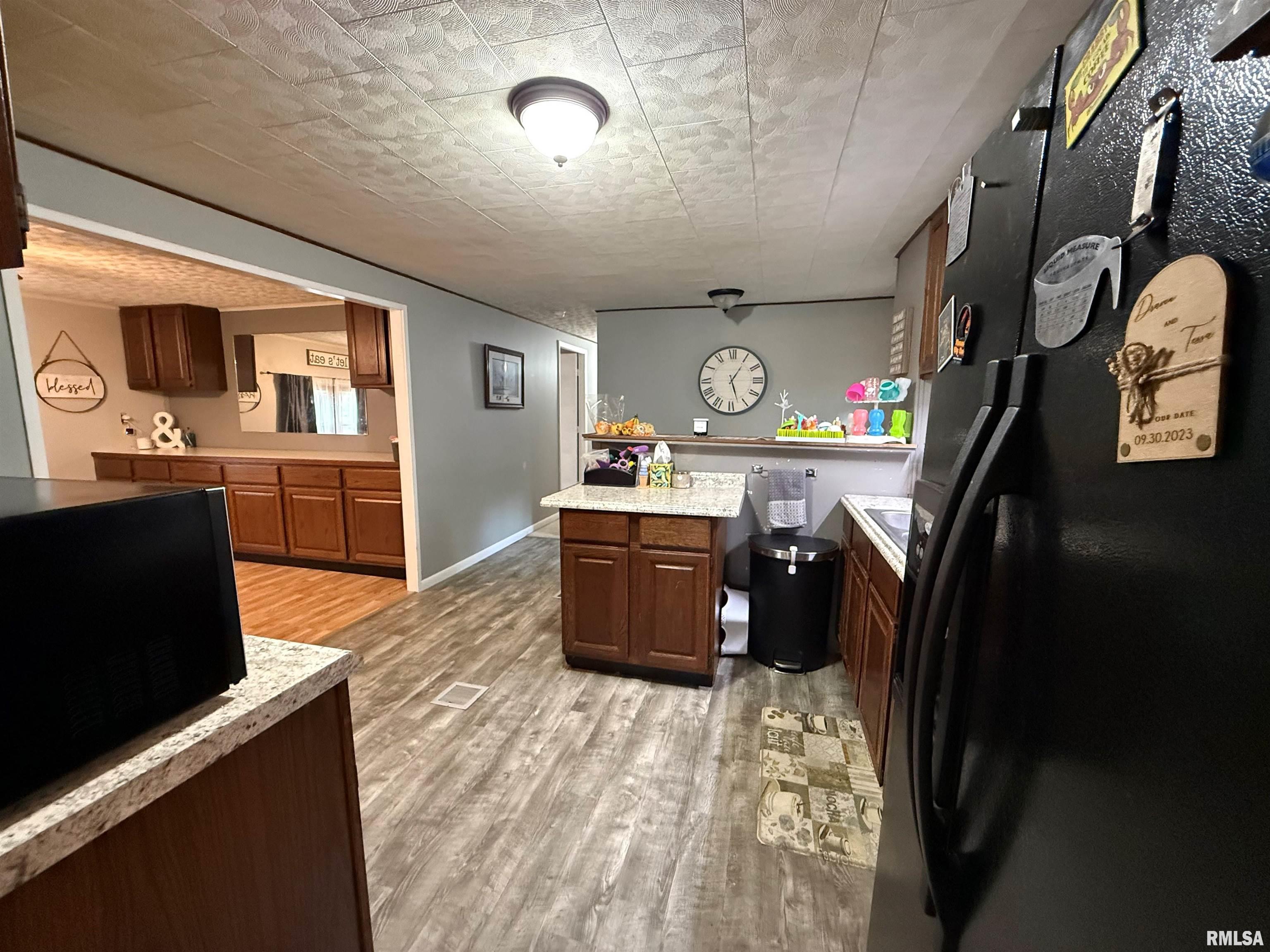 1320 E Wheeler Street, Macomb, Illinois image 7
