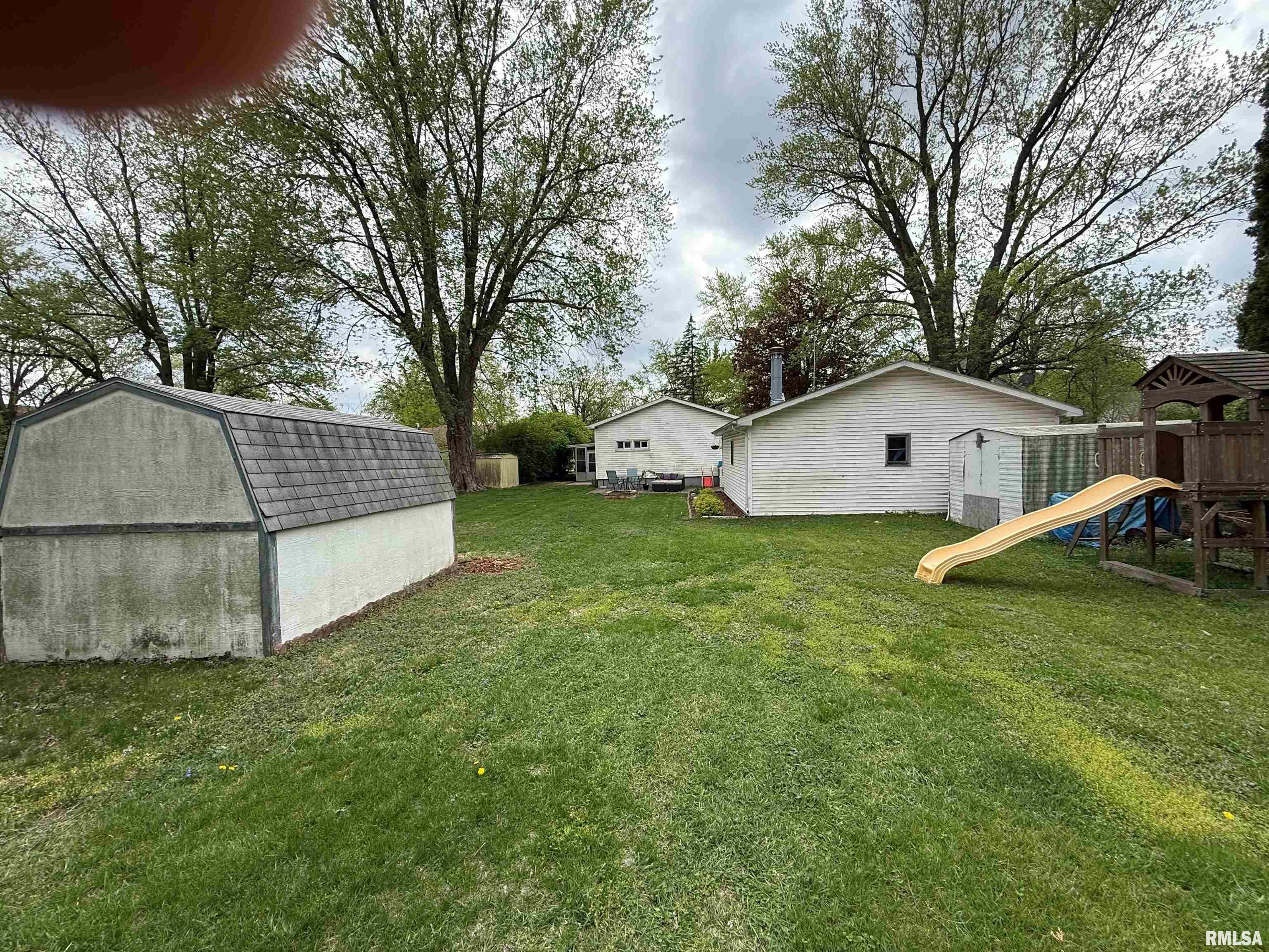 1320 E Wheeler Street, Macomb, Illinois image 20