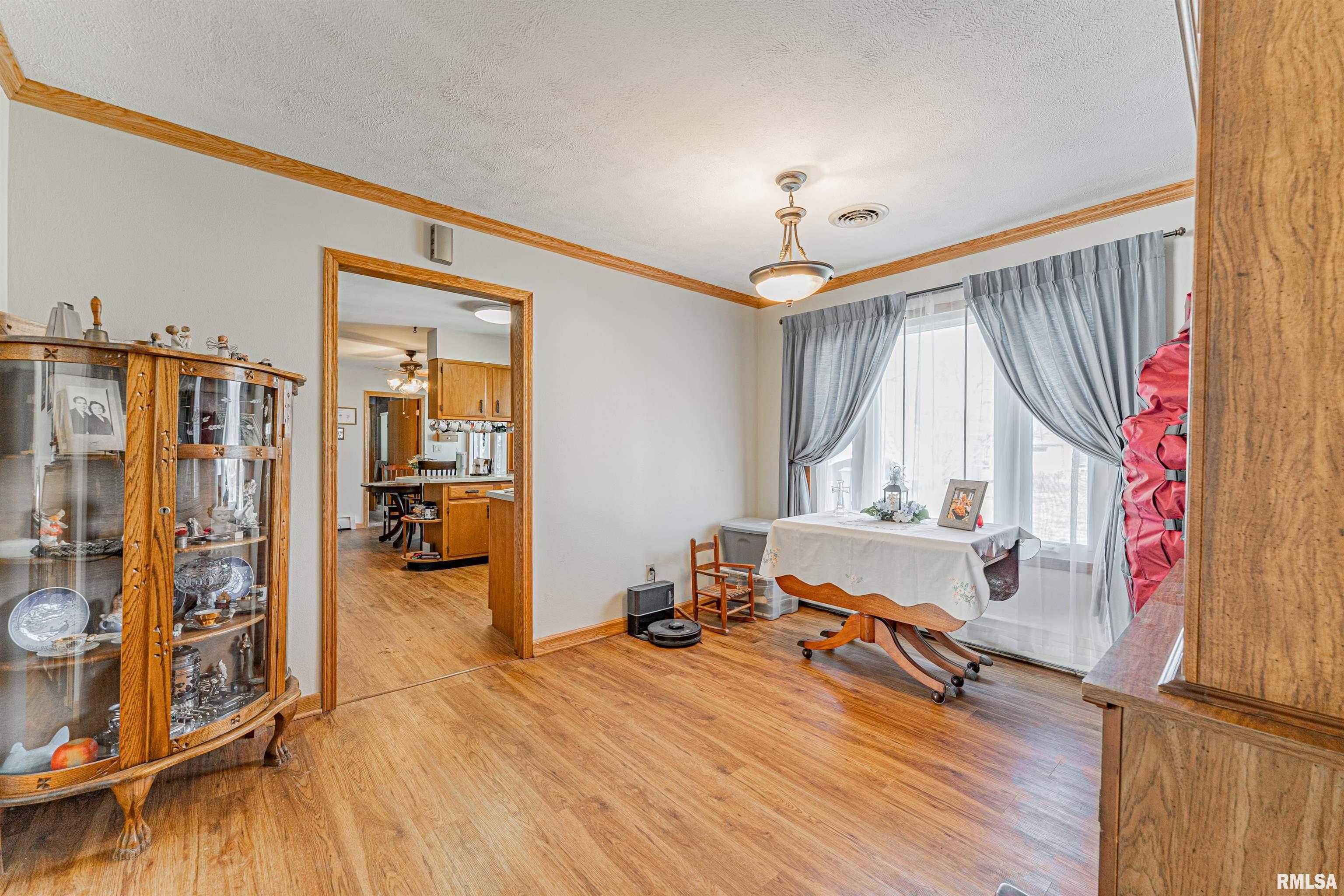2604 14th Street, Lincoln, Illinois image 7