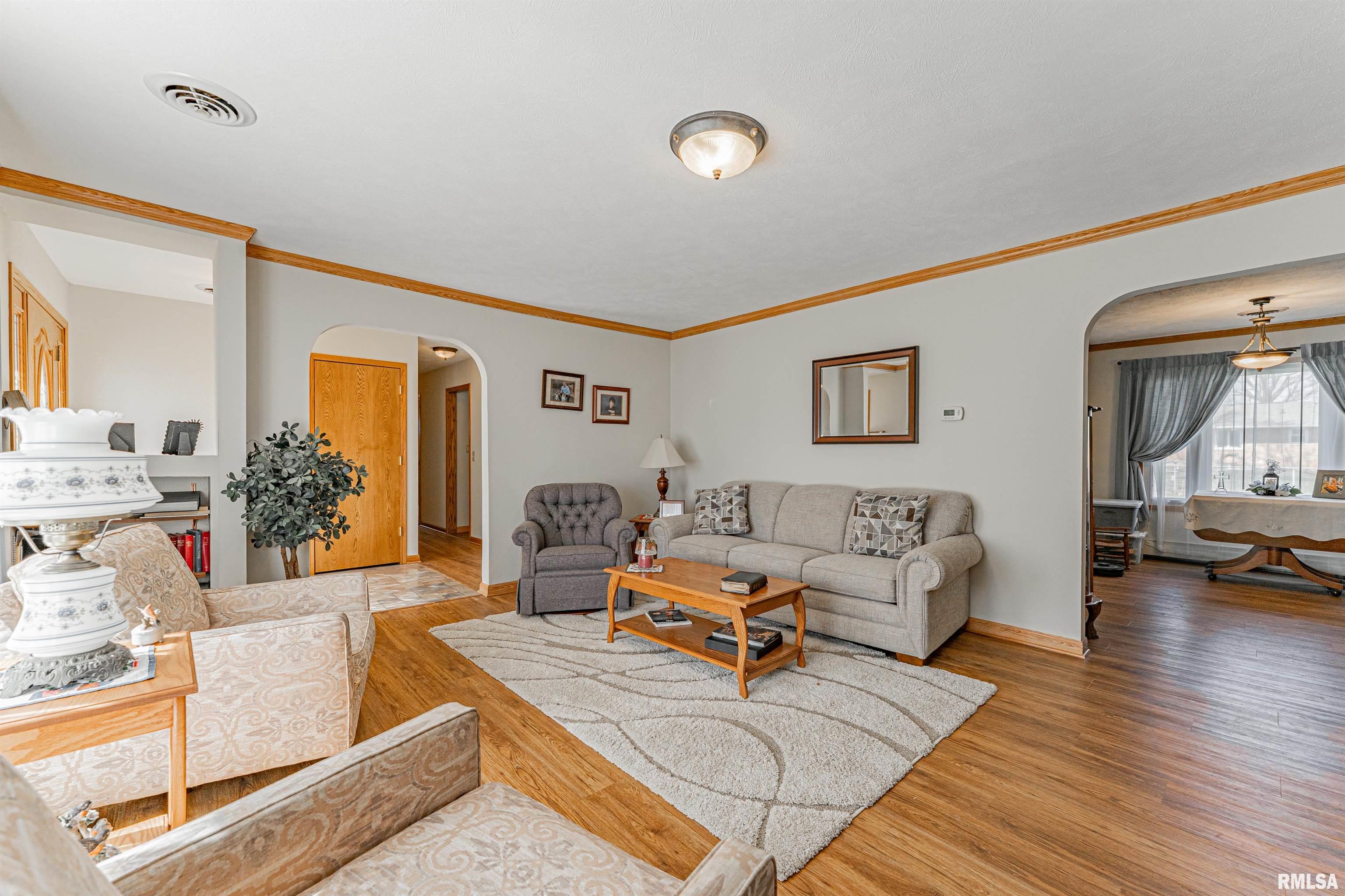 2604 14th Street, Lincoln, Illinois image 5