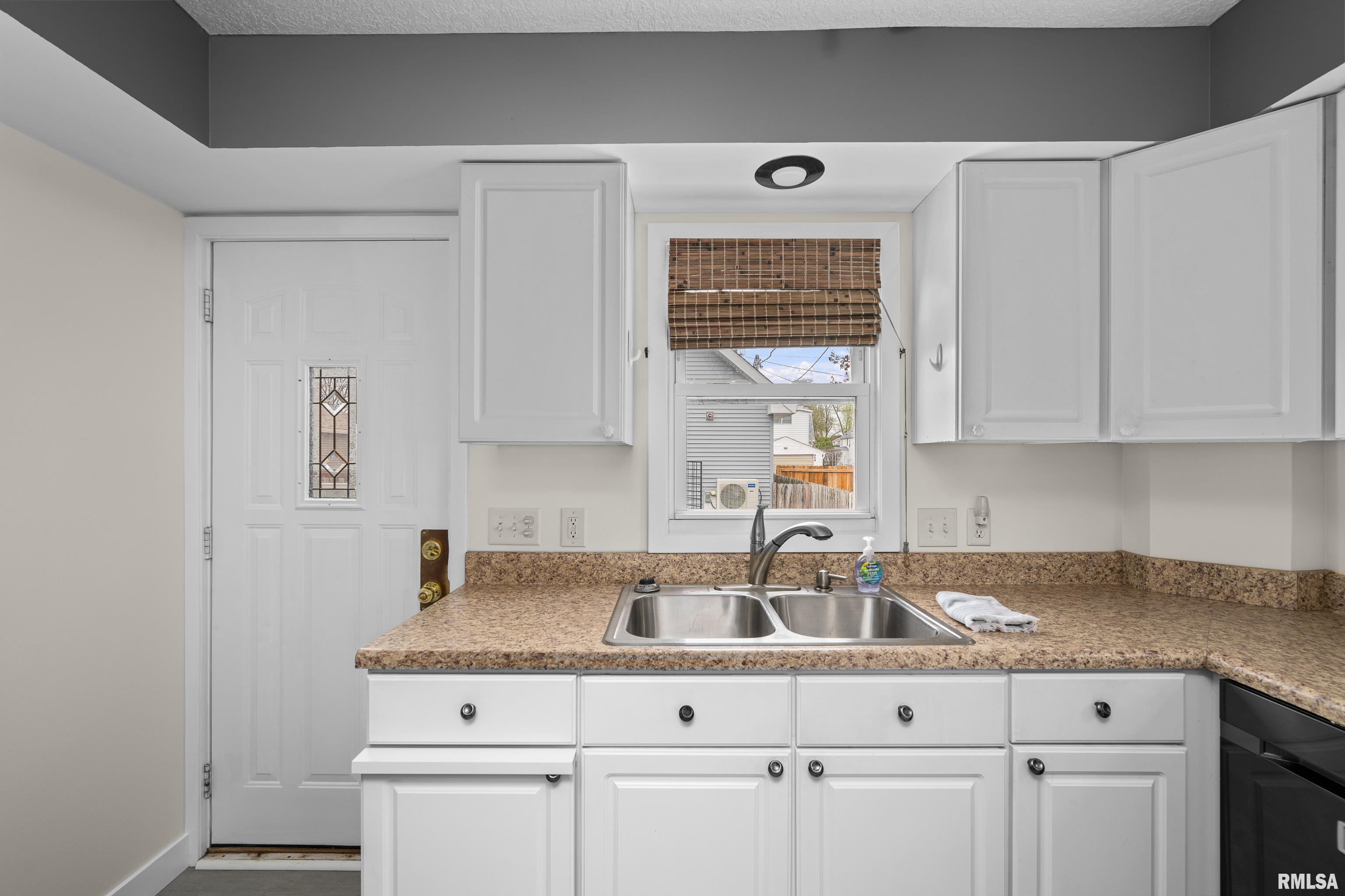 419 23rd Avenue, Moline, Illinois image 11