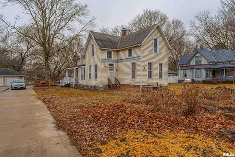 Homes For Sale - 435 N Union Street<br/> Logan County, Lincoln, IL 62656