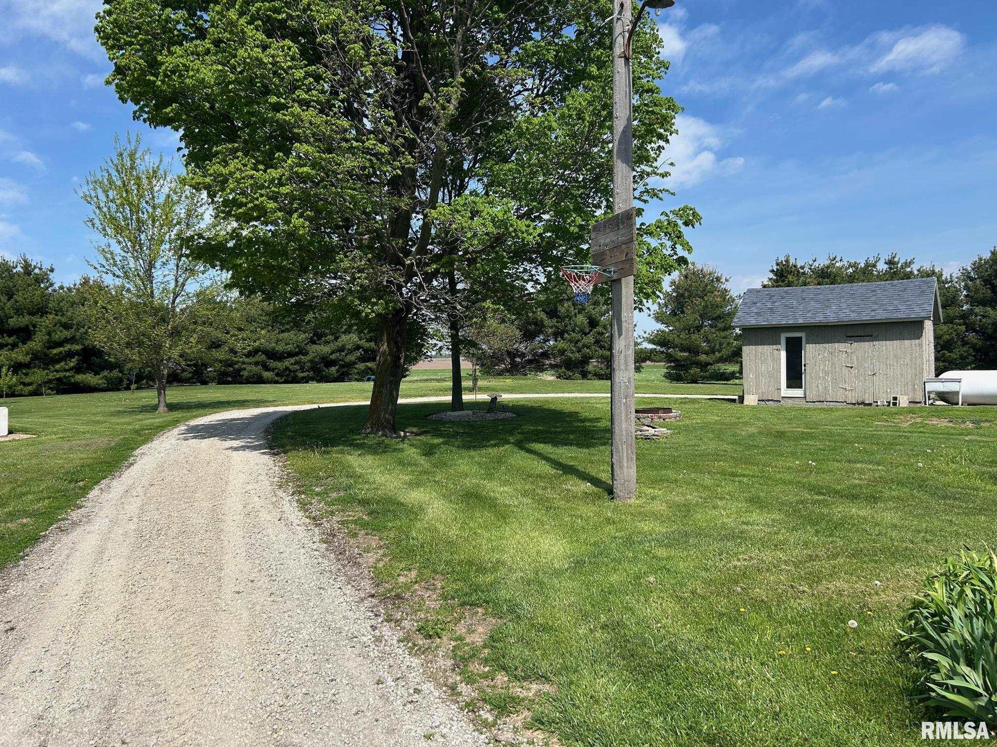 2391 N 750 E Road, Edinburg, Illinois image 4