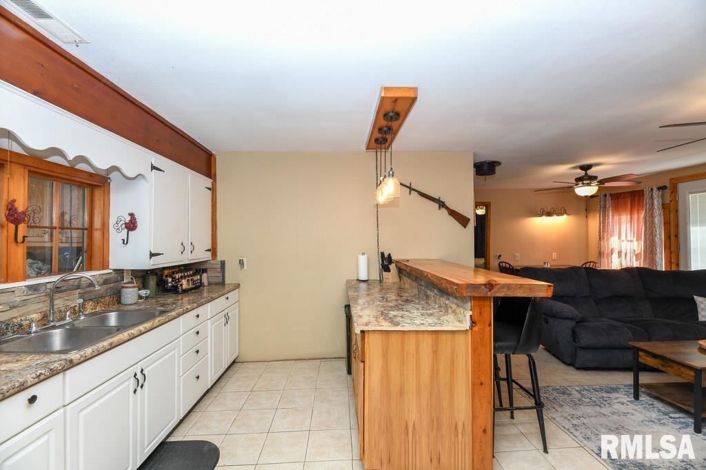 6192 E Tarters Ferry Lane, Ipava, Illinois image 17