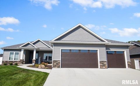 Homes For Sale - 2813 Richardson Drive<br/> Sangamon County, Springfield, IL 62711