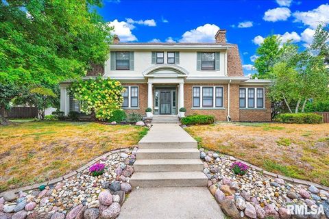 Homes For Sale - 909 Washington Street<br/> Tazewell County, Pekin, IL 61554