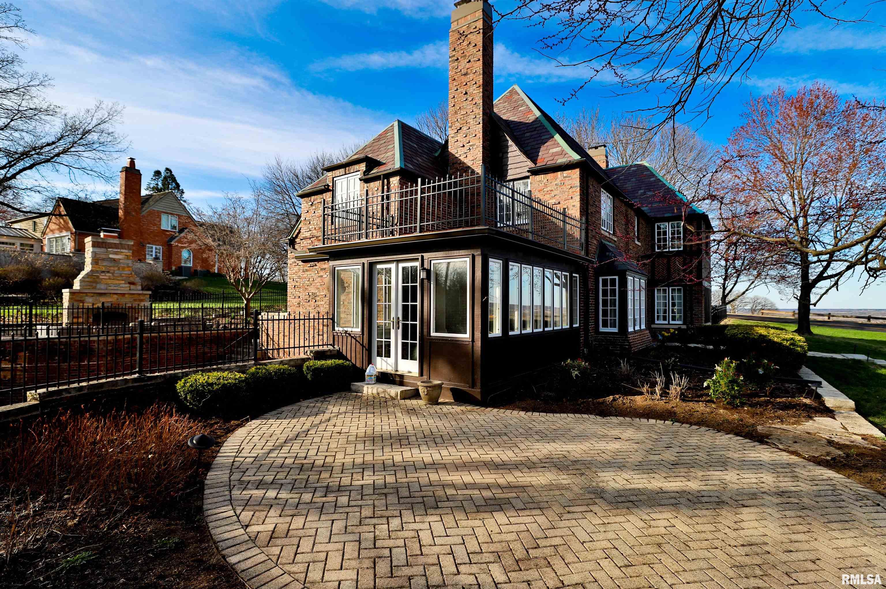 4543 N Grandview Drive, Peoria Heights, Illinois image 3