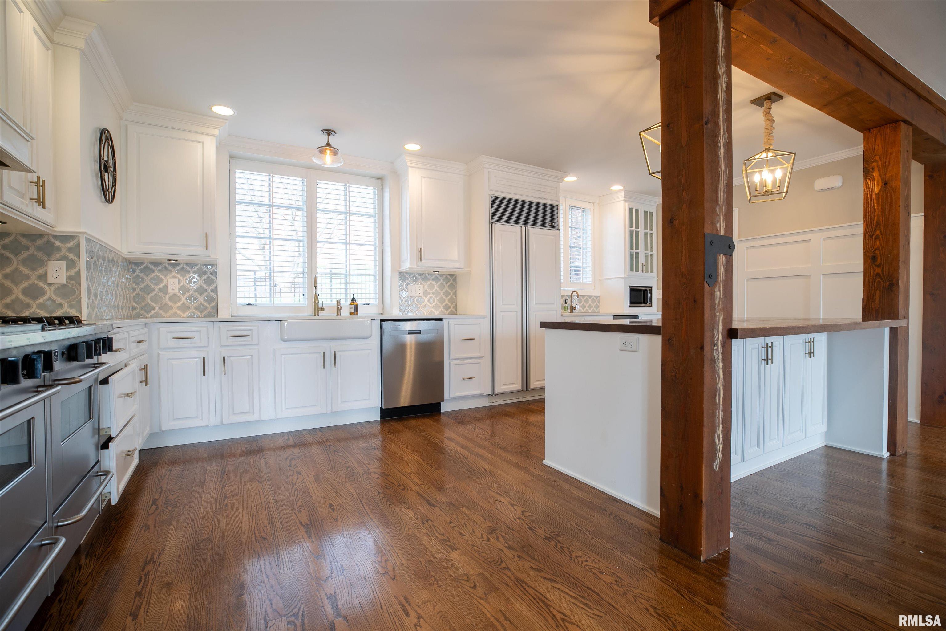 4543 N Grandview Drive, Peoria Heights, Illinois image 10